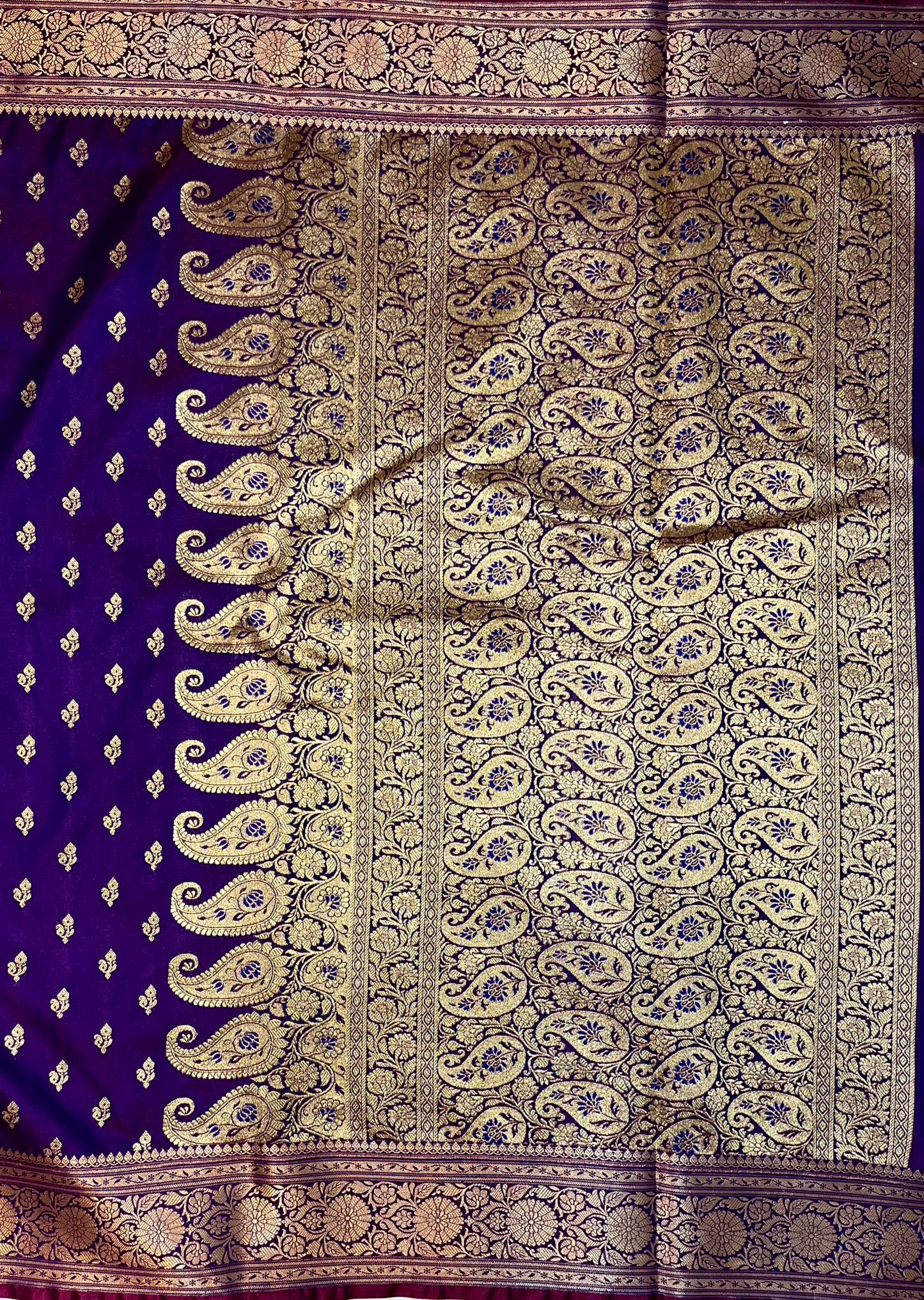Purple Katan Banarasi Saree with Gold Zari Floral Weaving And Grand Pallu B0650ds
