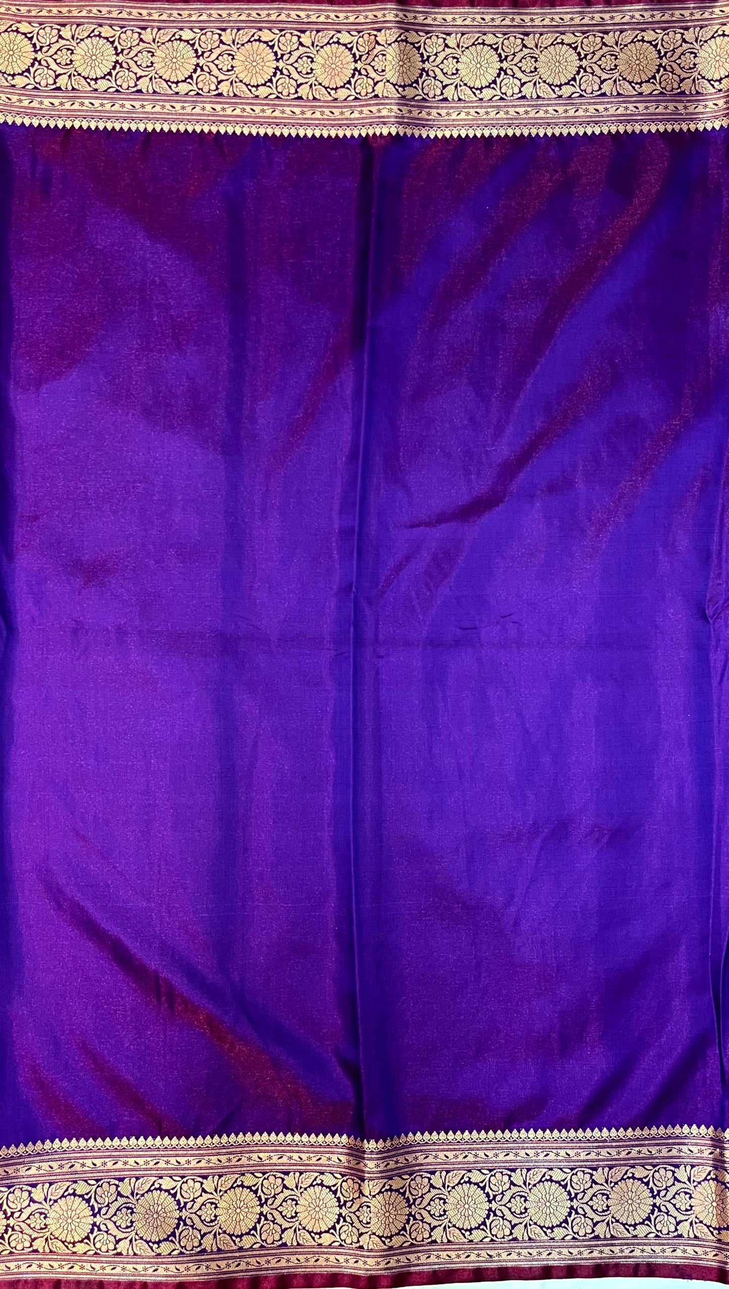 Purple Katan Banarasi Saree with Gold Zari Floral Weaving And Grand Pallu B0650ds