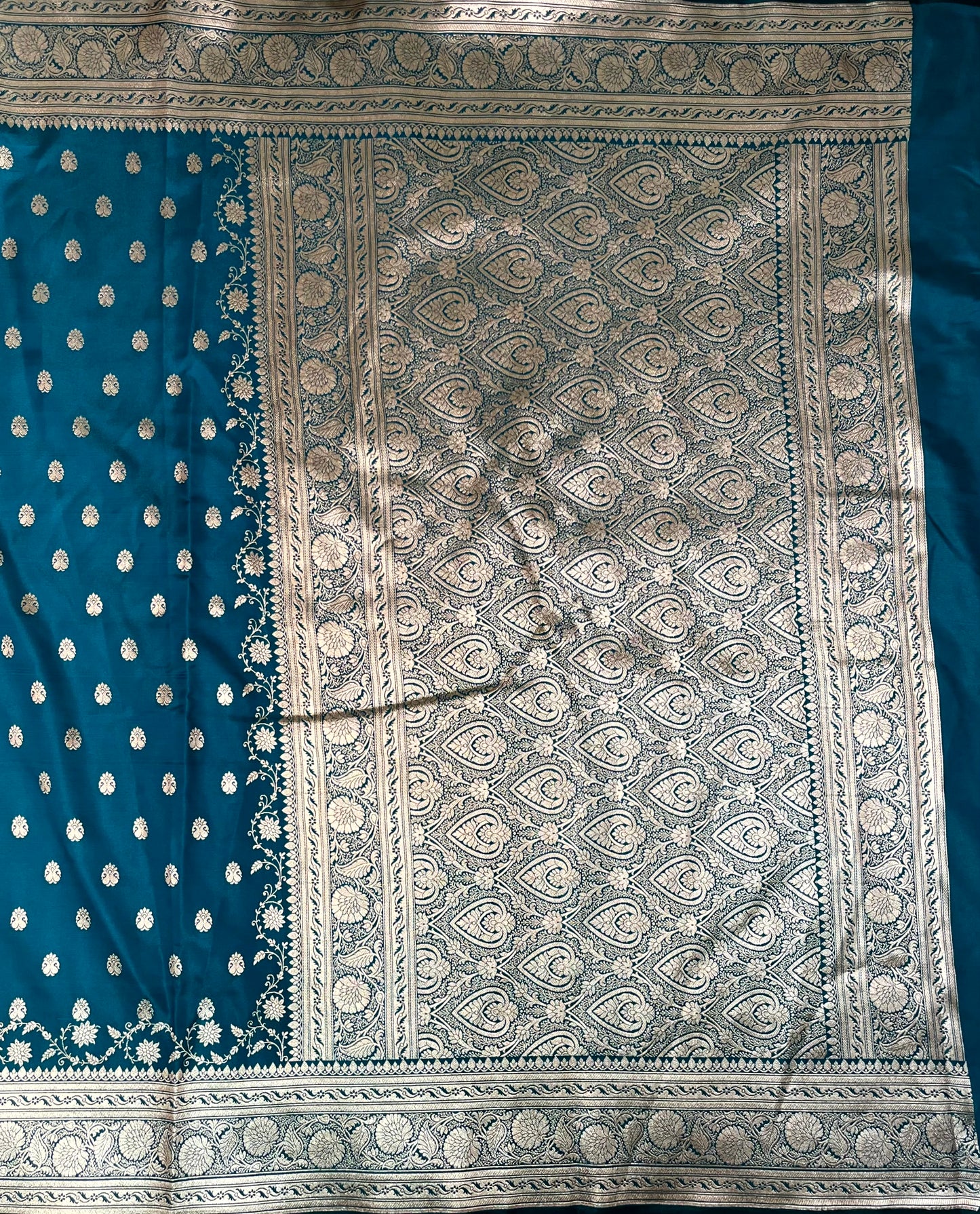 Blue-Green with Gold Work Katan Banarasi Saree with Silver Zari Floral Weaving And Grand Pallu B0519ds
