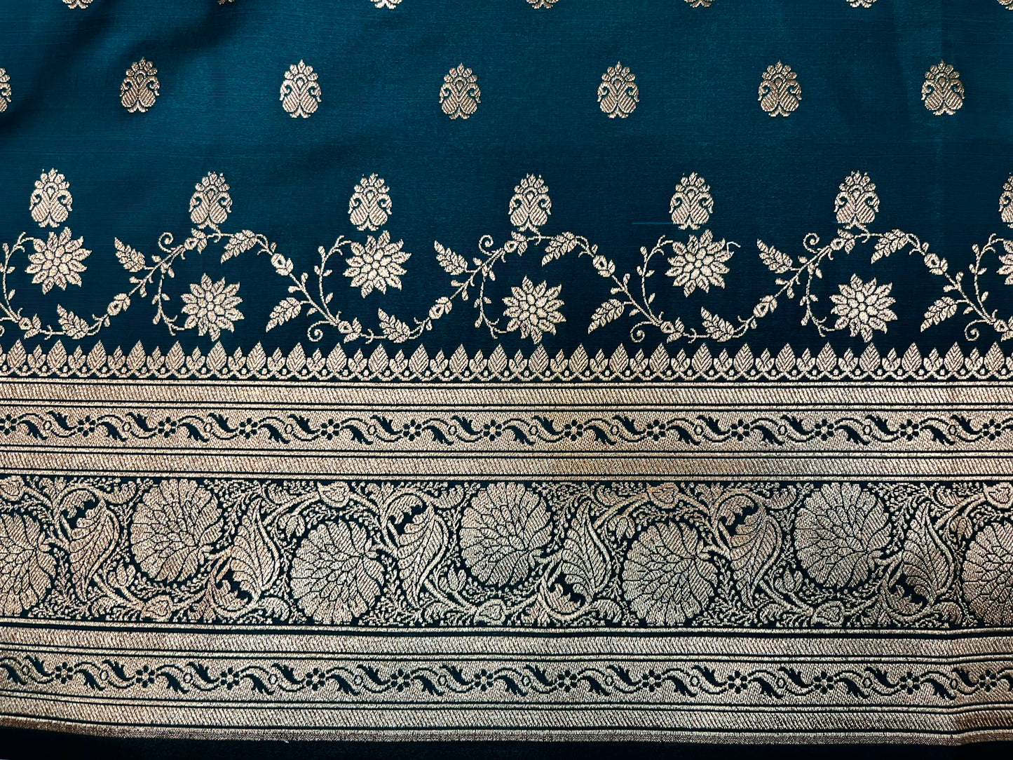 Blue-Green with Gold Work Katan Banarasi Saree with Silver Zari Floral Weaving And Grand Pallu B0519ds