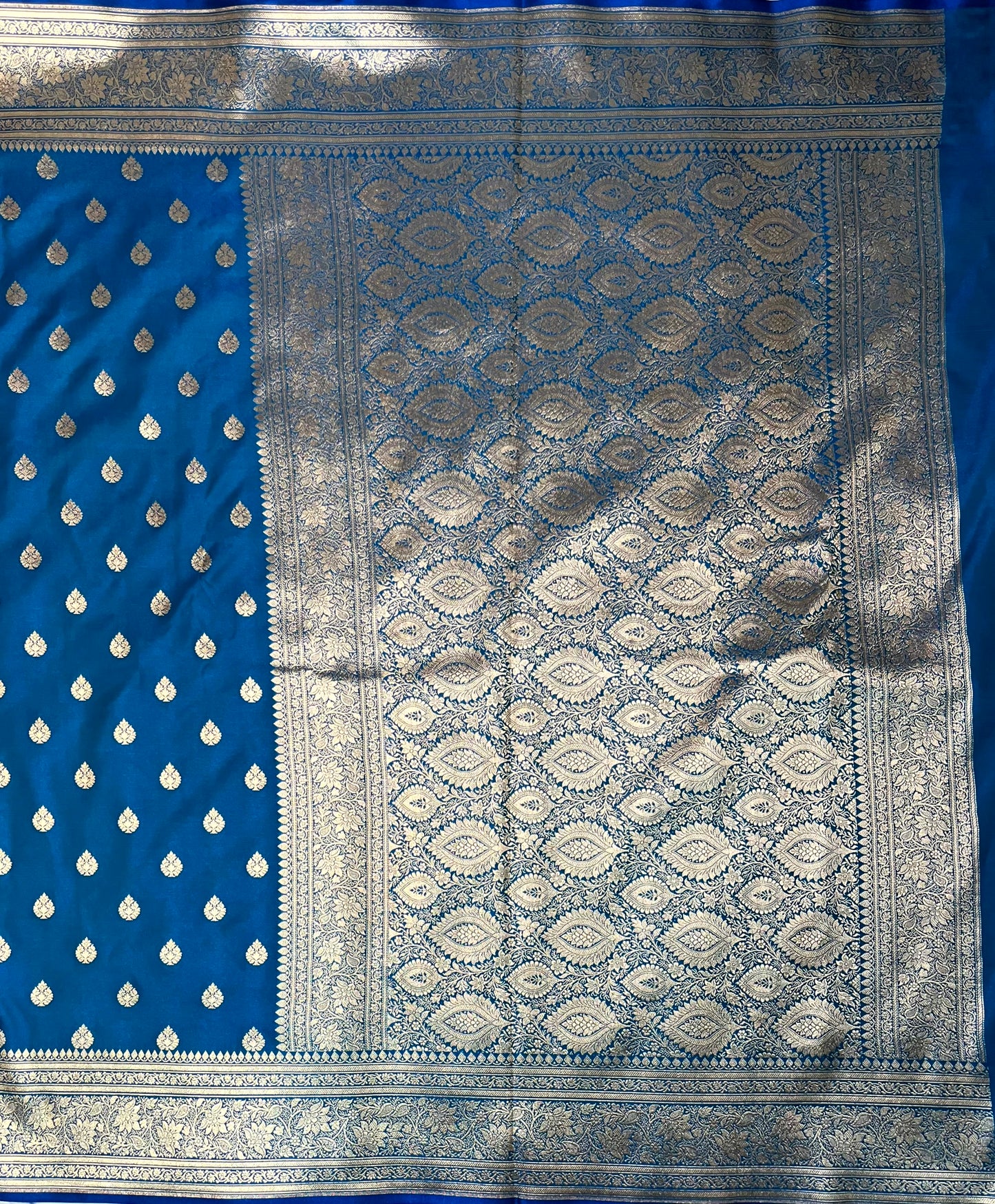 Light Blue Katan Banarasi Saree with Silver Zari Floral Weaving And Grand Pallu B0515ds