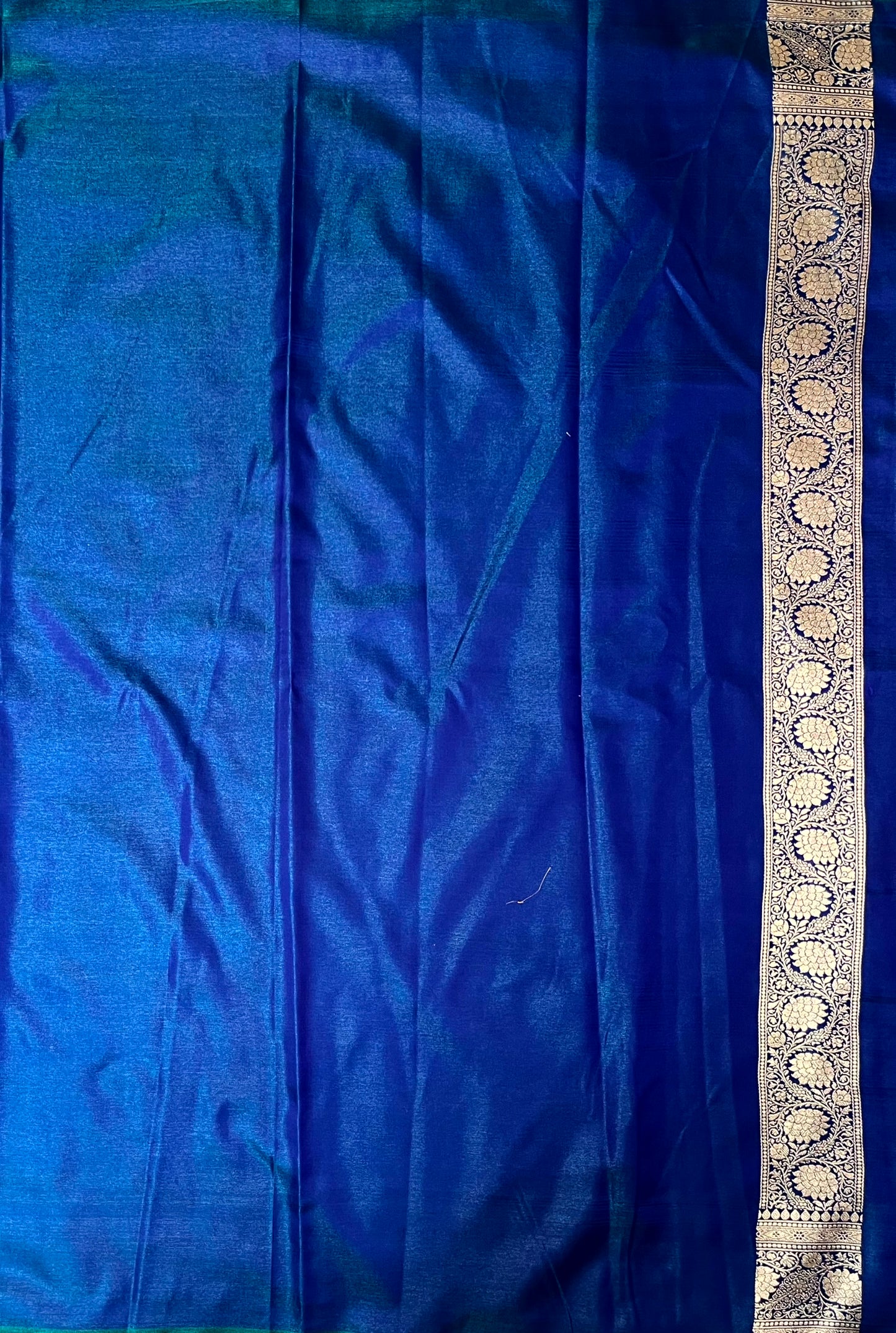 Dark Blue Katan Banarasi Saree with Silver Zari Floral Weaving And Grand Pallu B0512ds