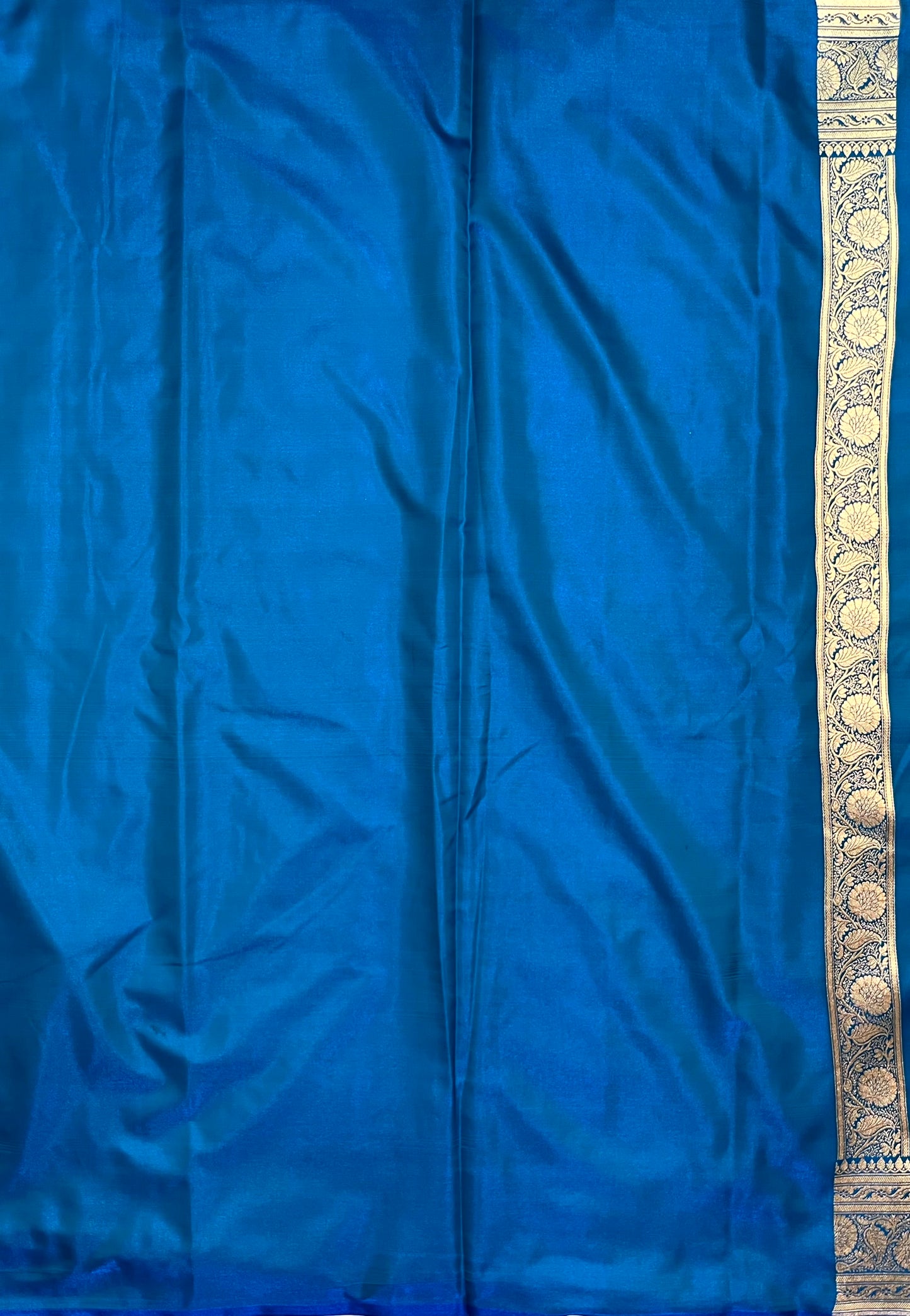 Light Blue Katan Banarasi Saree with Silver Zari Floral Weaving And Grand Pallu B0511ds