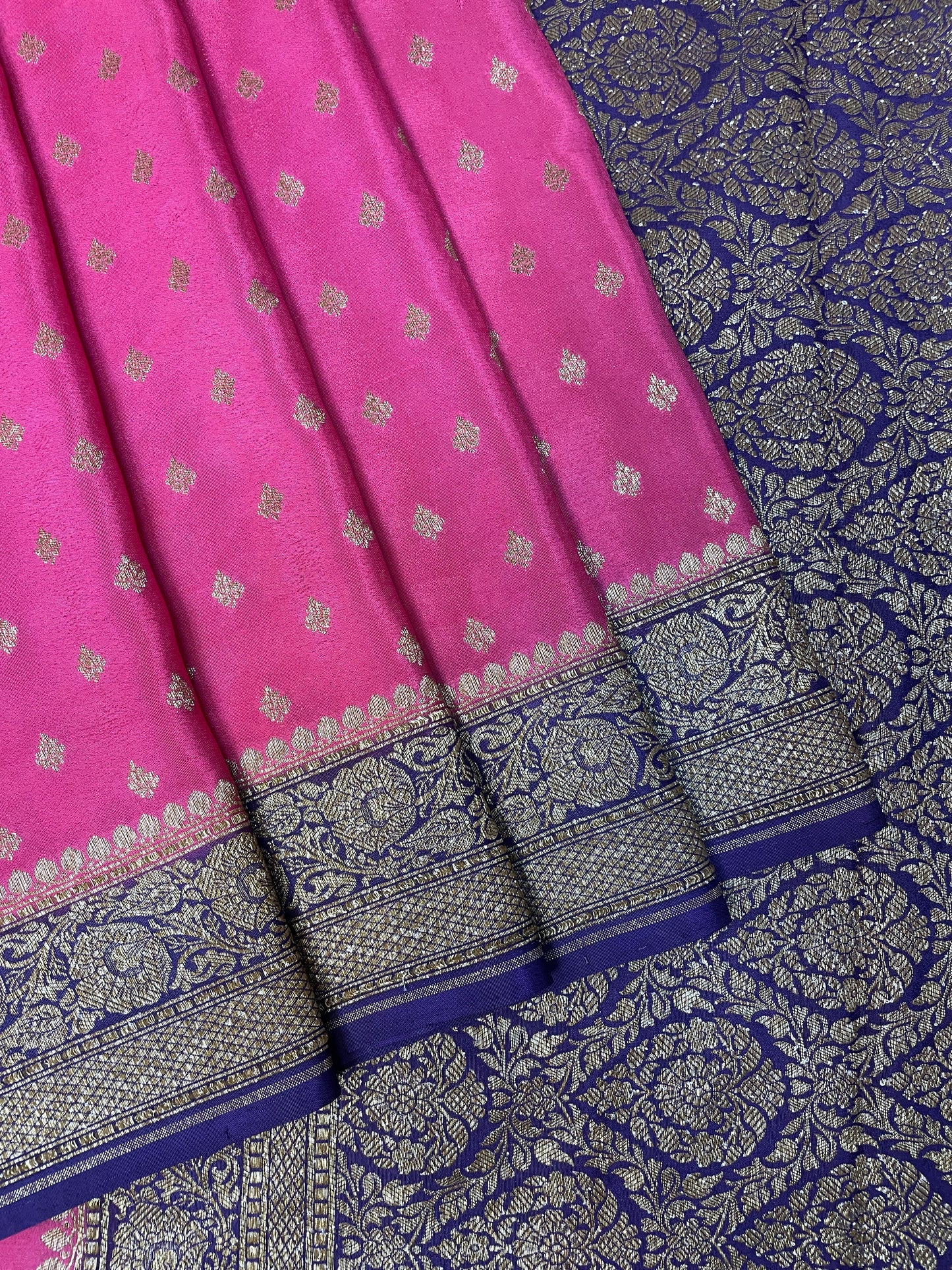 Pink And Dark Magenta Pallu Banarasi Silk Saree with Zari Weaving B0505ds