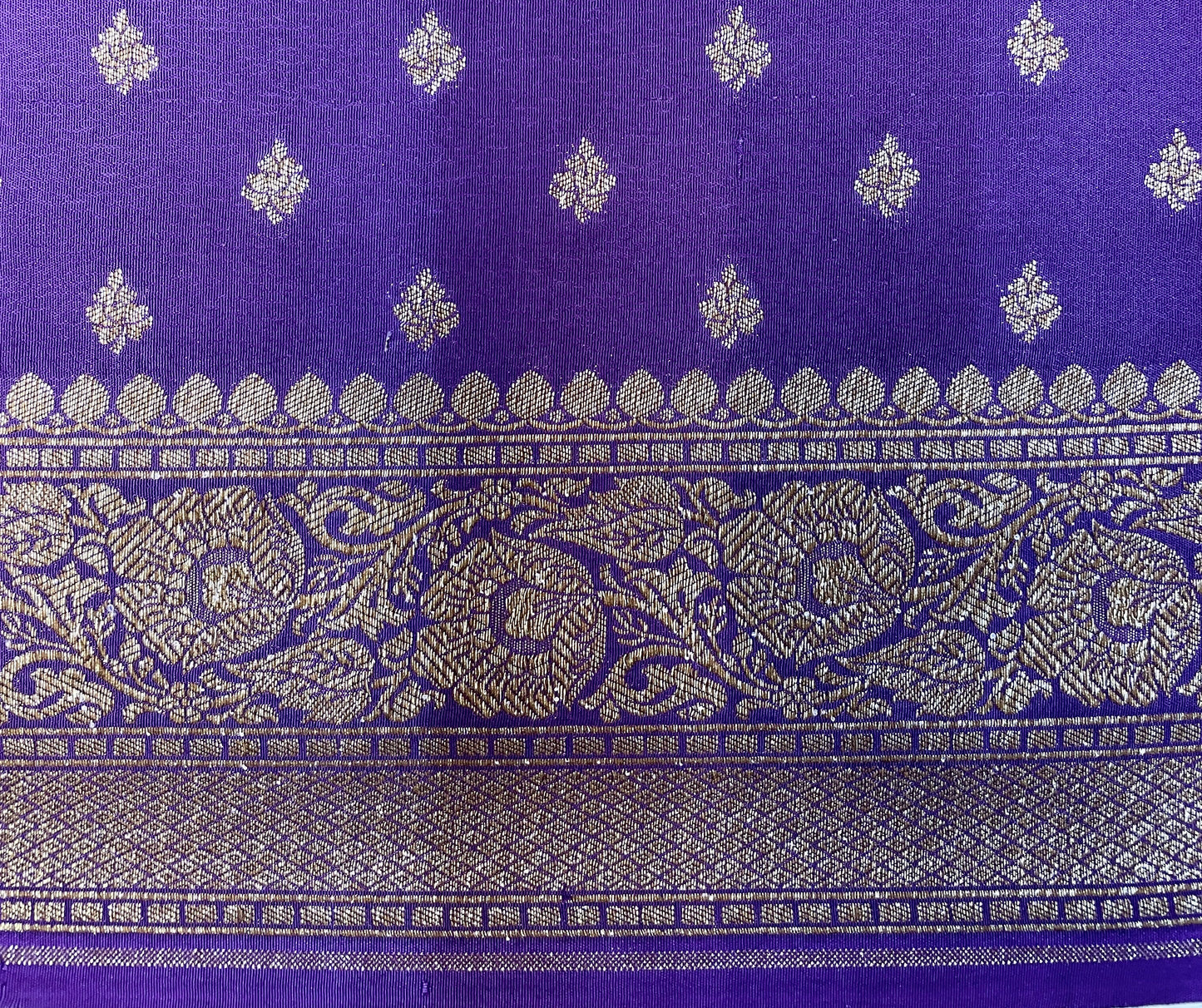 Purple-Luxury Banarasi Crepe Saree B0504ds