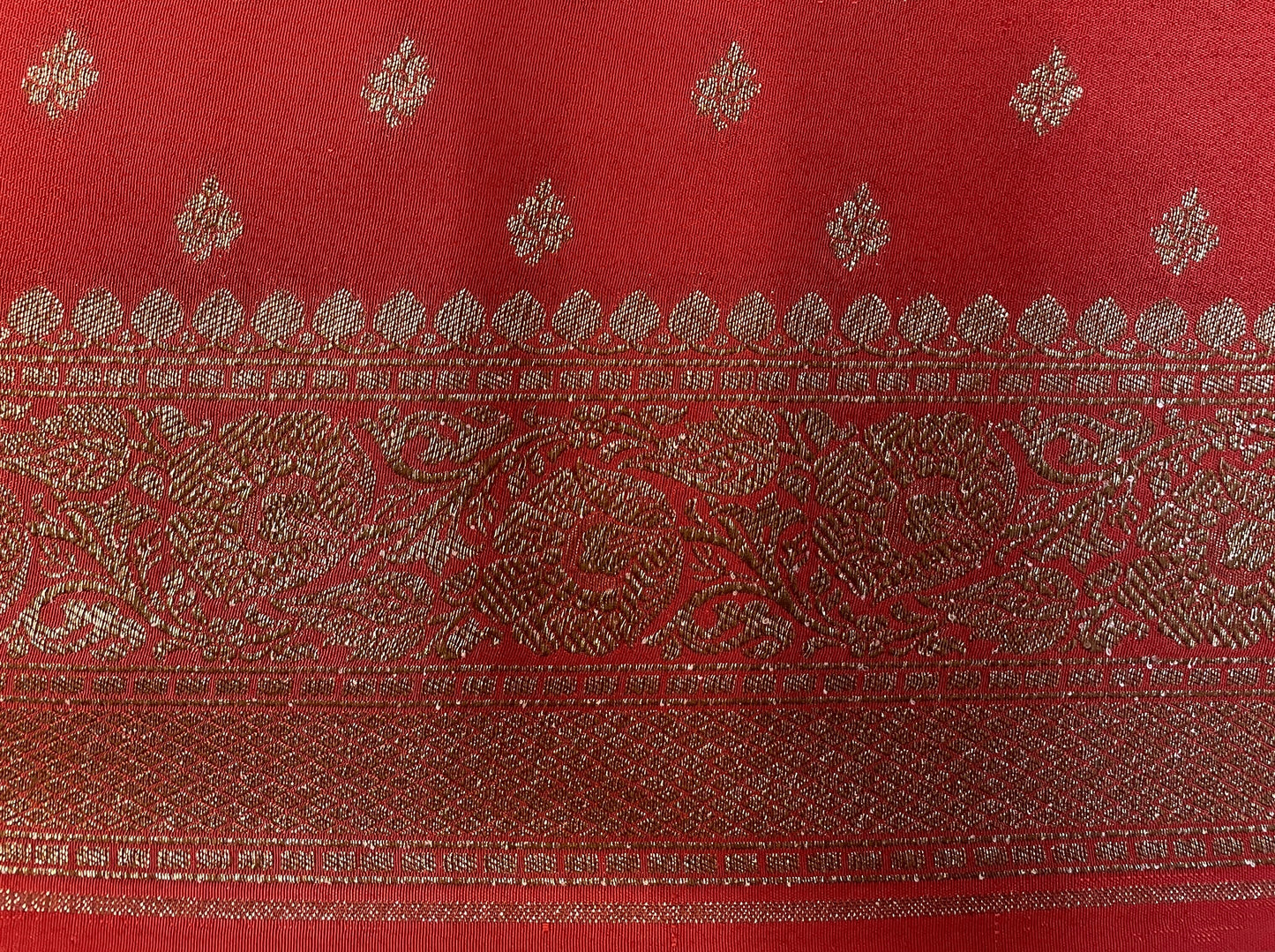 Red Luxury Banarasi Crepe Saree B0502ds