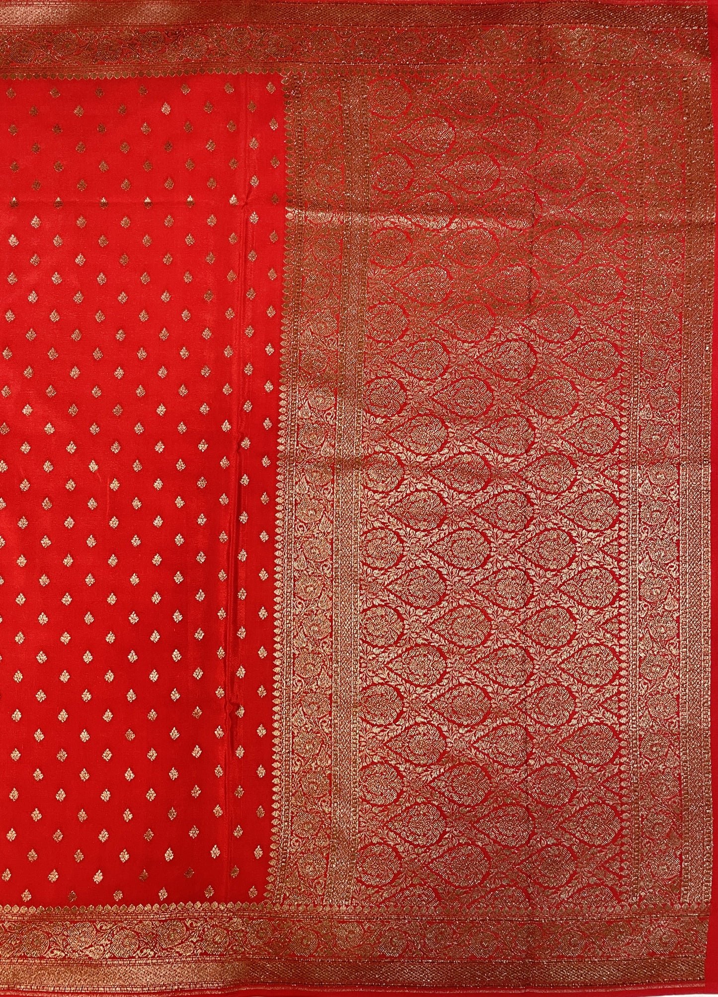 Red Luxury Banarasi Crepe Saree B0502ds
