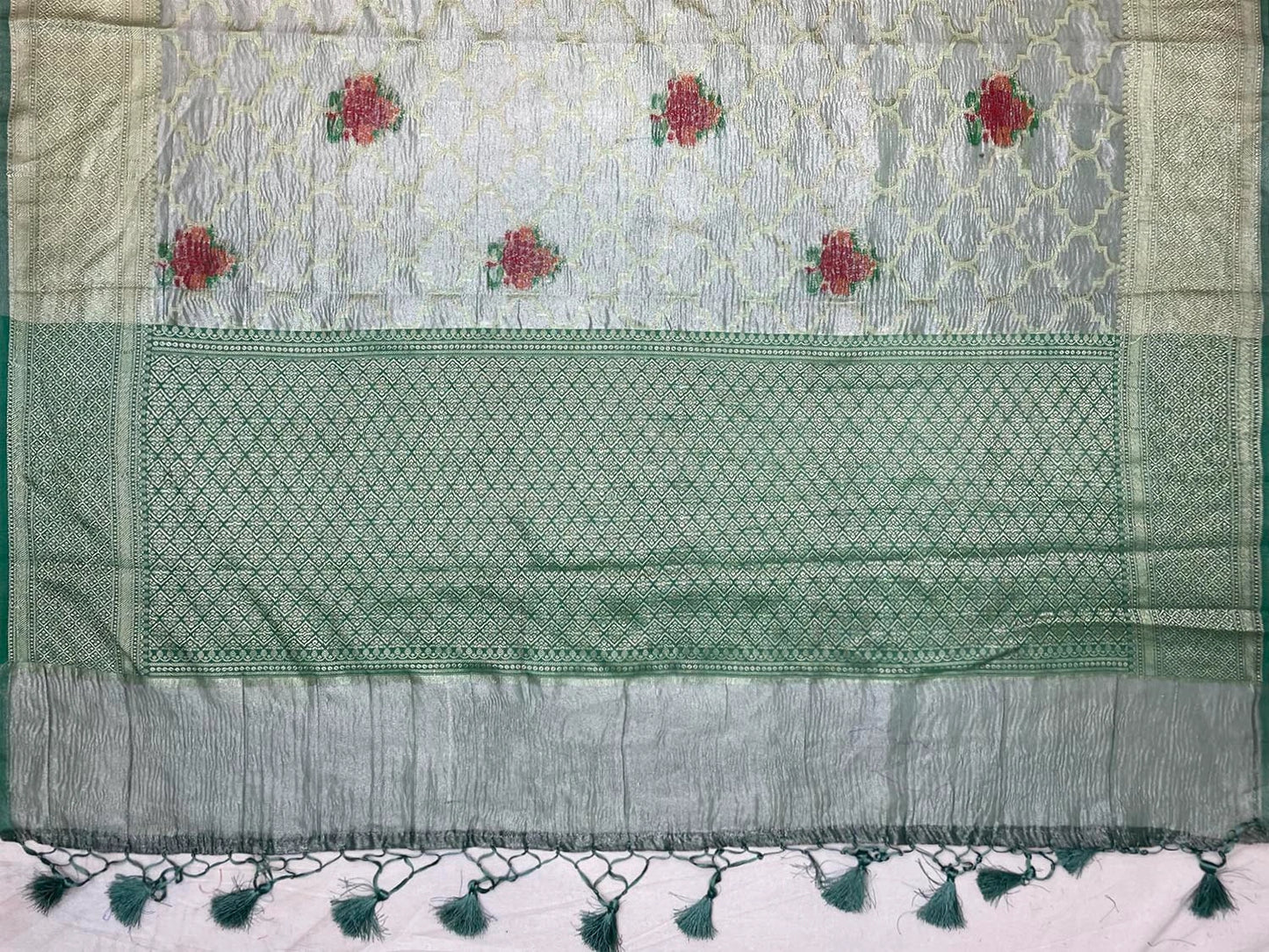 Grey Crush Tissue Jaali Gulbagh Design b0029ds