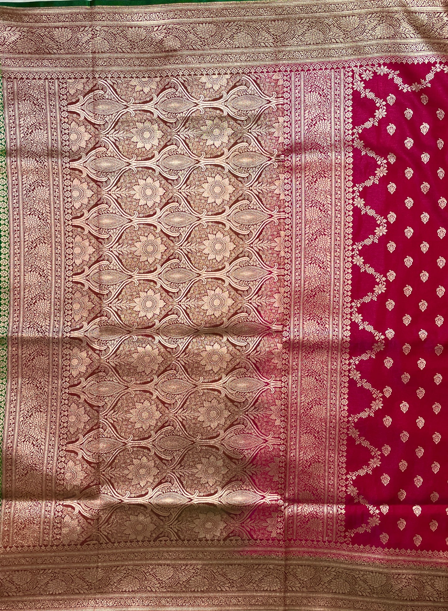 Pink And Green Katan Banarasi Saree with Silver Zari Floral Weaving And Grand Pallu B0525ds
