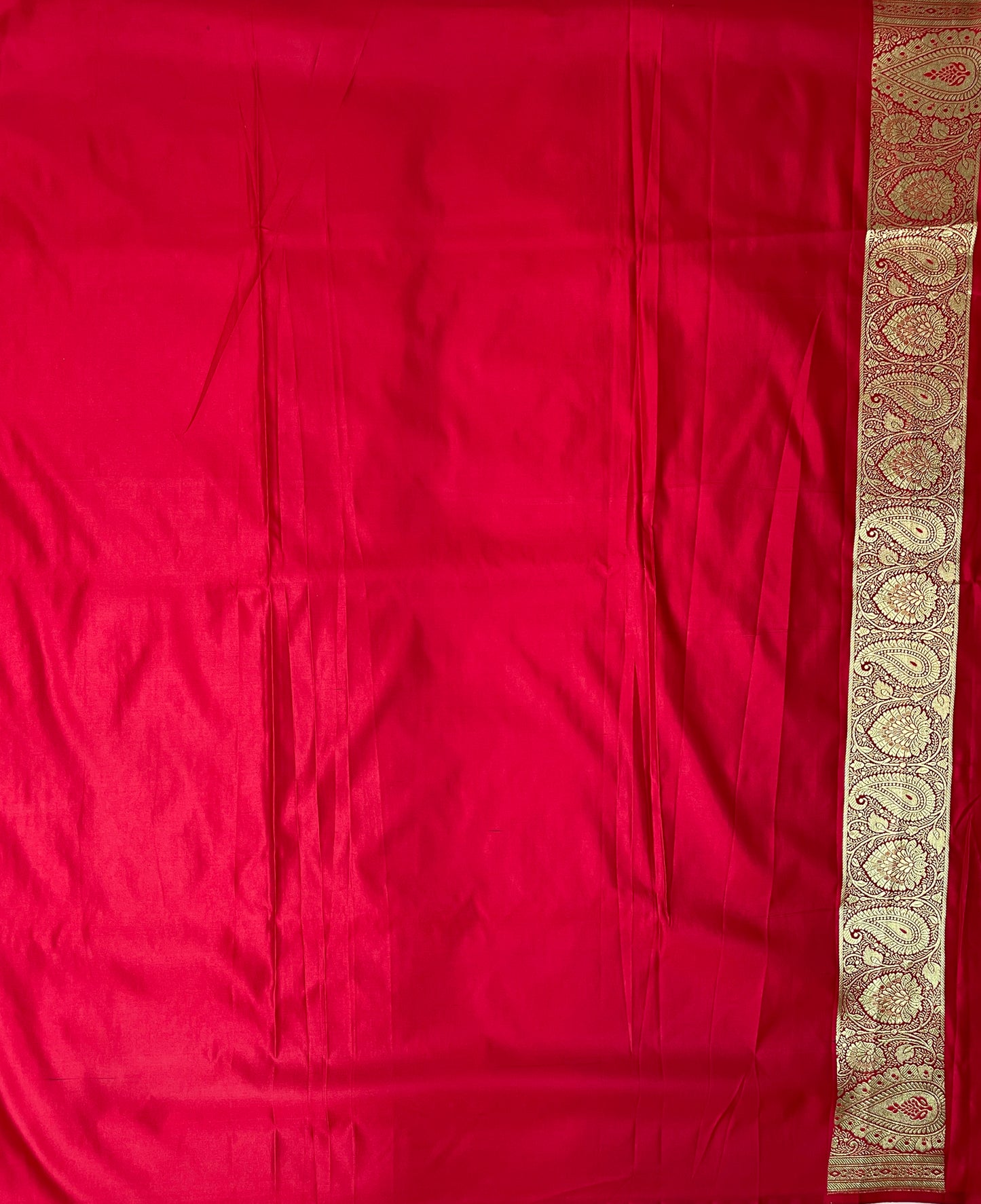 Dark Red Katan Banarasi Saree with Silver Zari Floral Weaving And Grand Pallu B0536ds