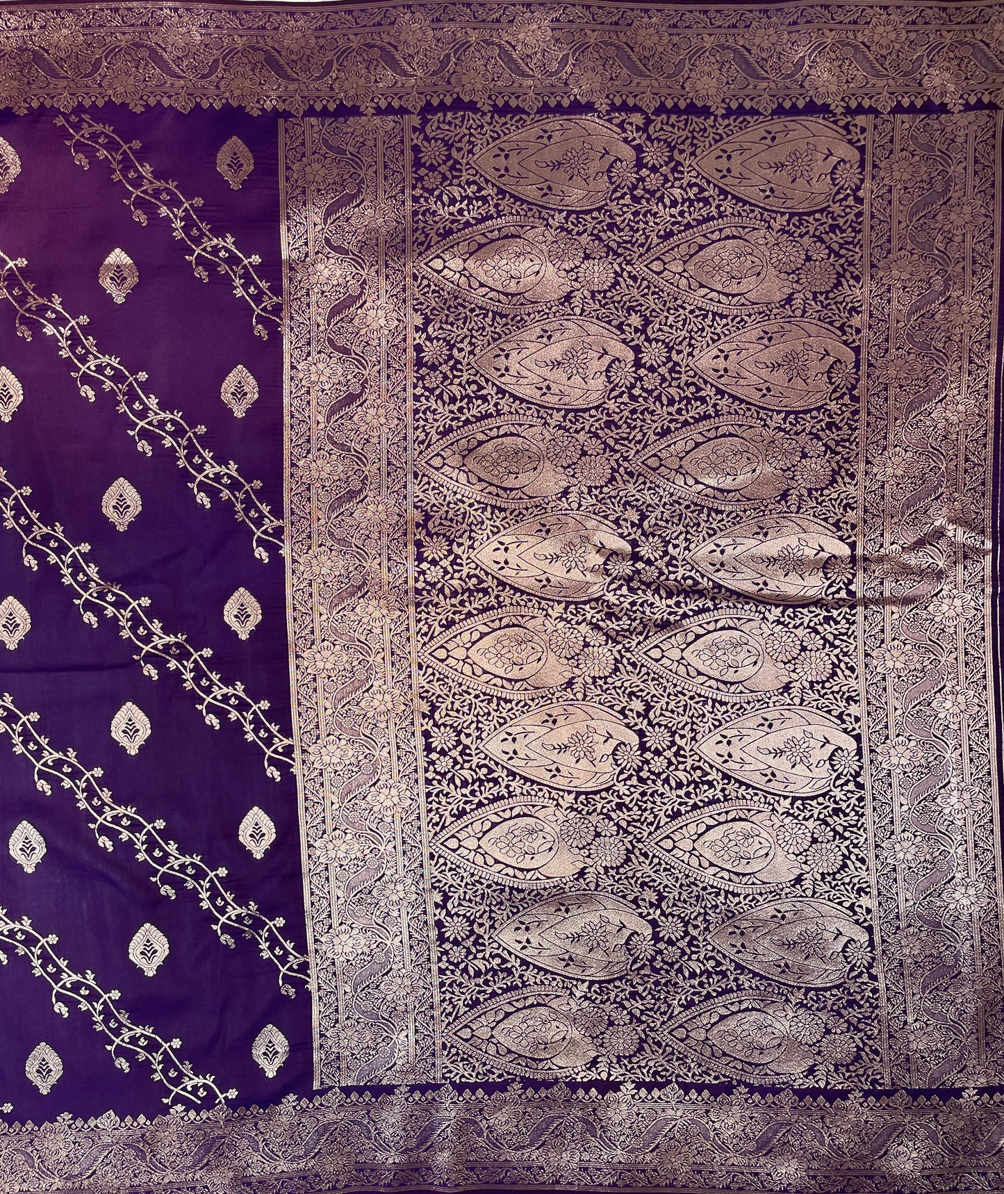 Purple Katan Banarasi Saree with Silver Zari Floral Weaving And Grand Pallu B0542ds