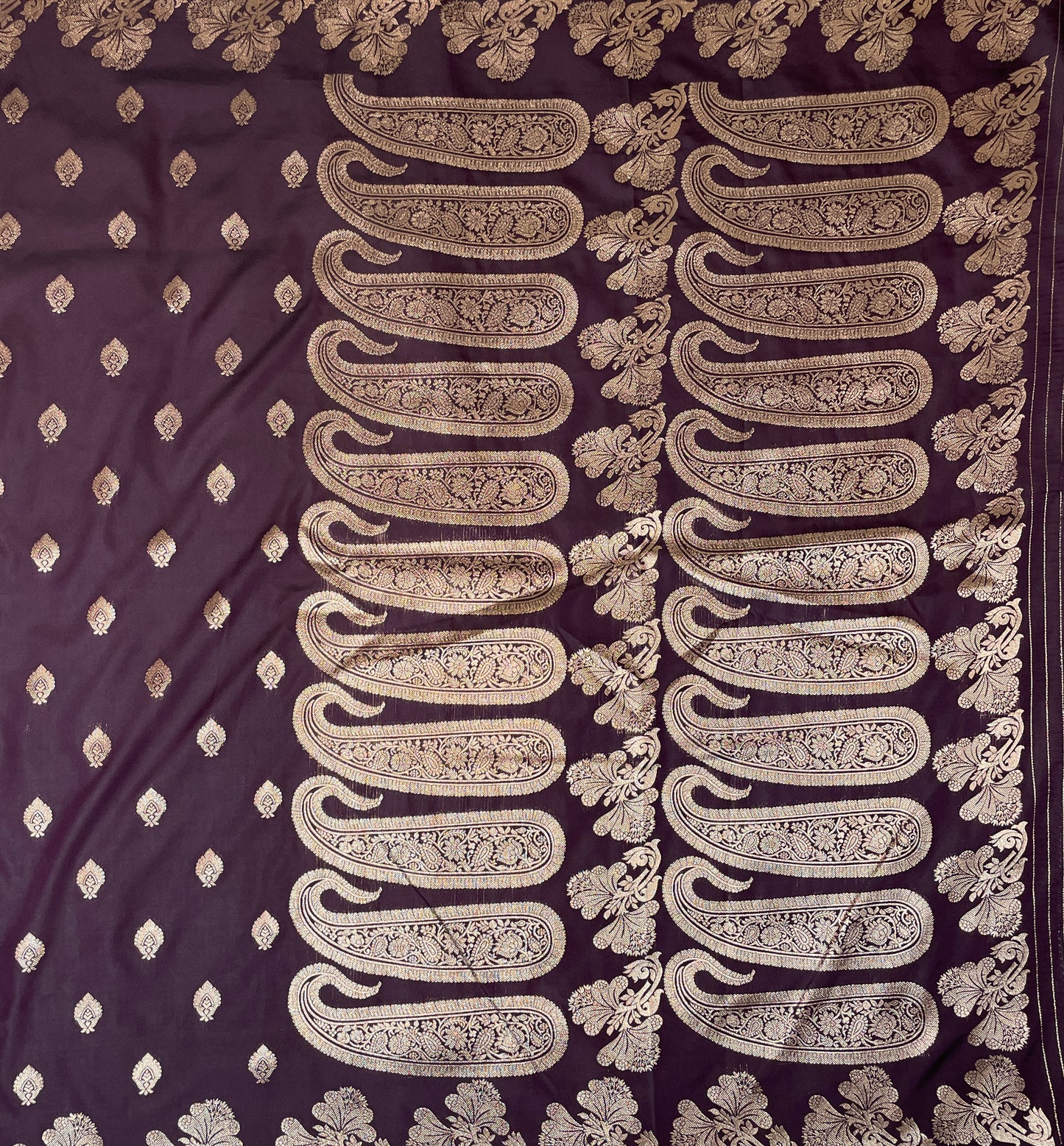 Viloet Lavender Katan Banarasi Saree with Silver Zari Floral Weaving And Grand Pallu B0548ds