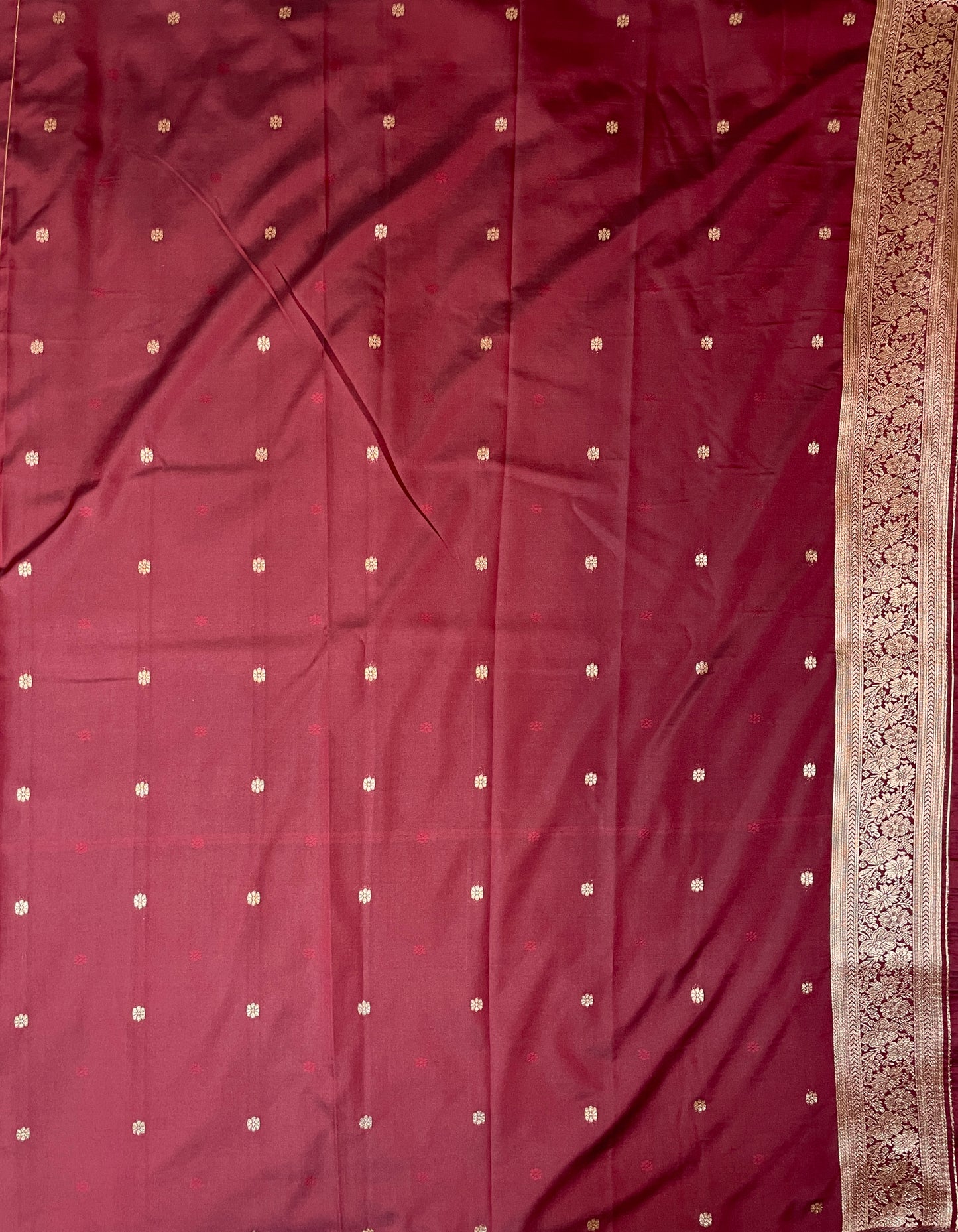 Brown Katan Banarasi Saree with Silver Zari Floral Weaving And Grand Pallu B0551ds