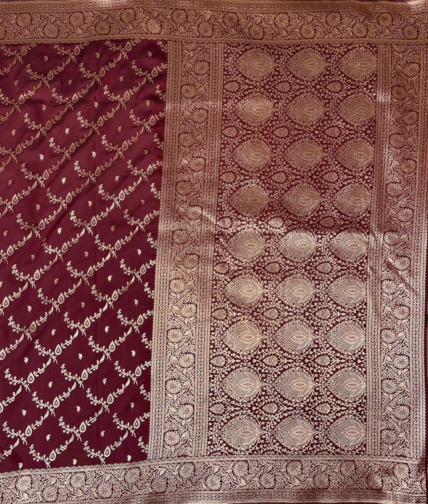 Dark Brown Katan Banarasi Saree with Silver Zari Floral Weaving And Grand Pallu B0552ds