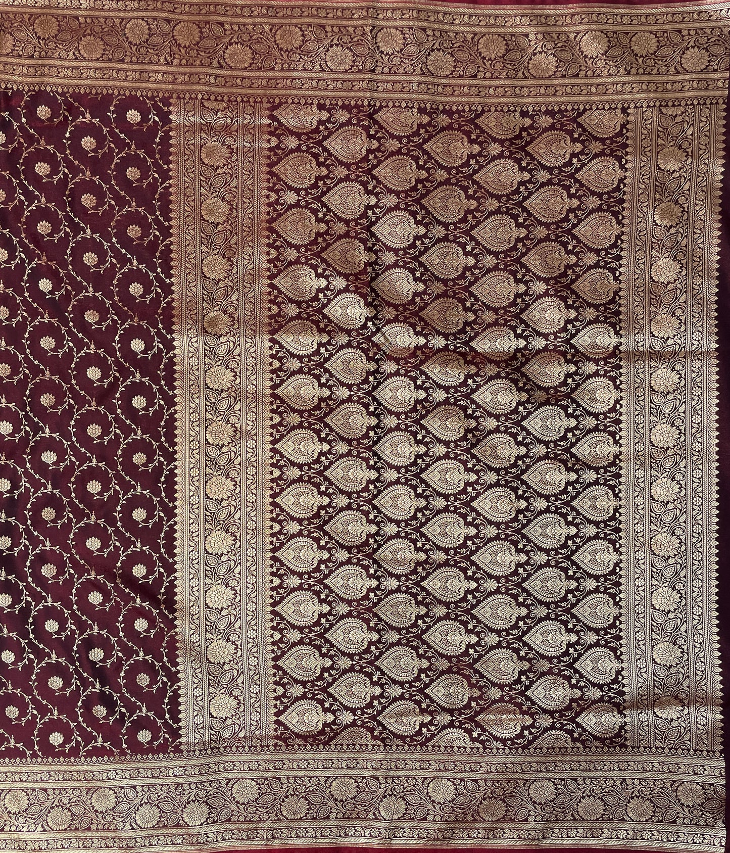 Dark Mahroon Katan Banarasi Saree with Silver Zari Floral Weaving And Grand Pallu B0556ds