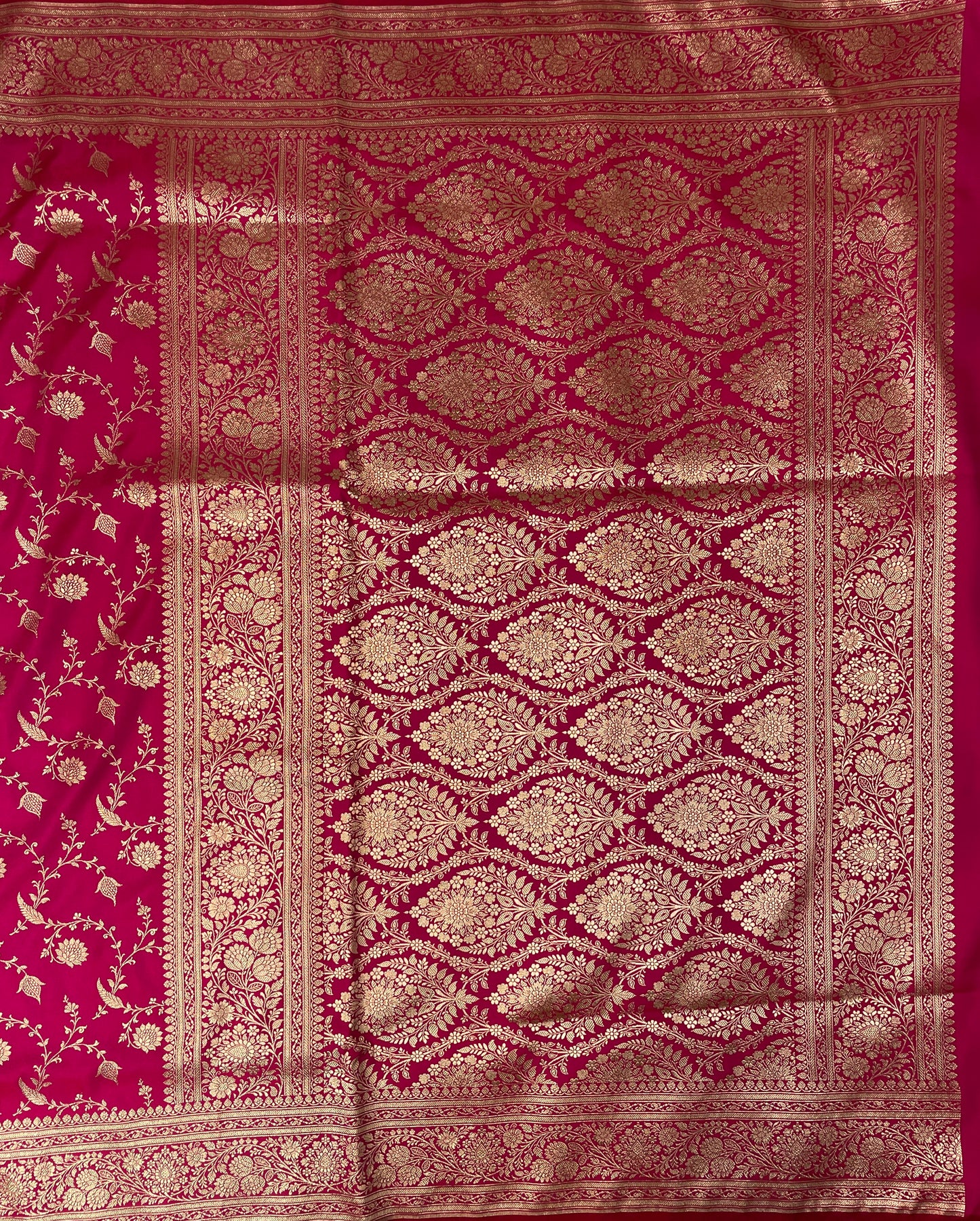Pink Katan Banarasi Saree with Silver Zari Floral Weaving And Grand Pallu B0578ds