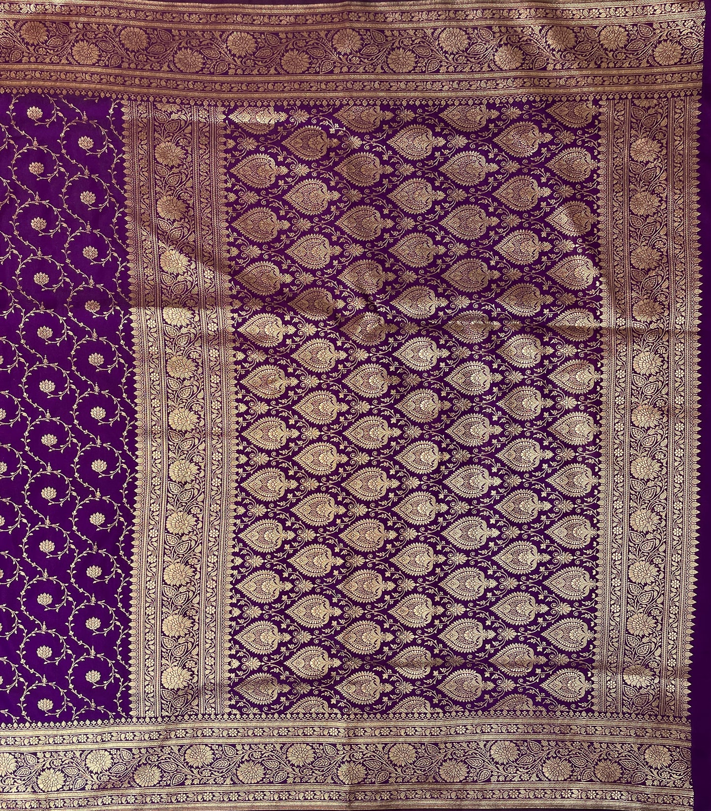 Purple Katan Banarasi Saree with Silver Zari Floral Weaving And Grand Pallu B0559ds