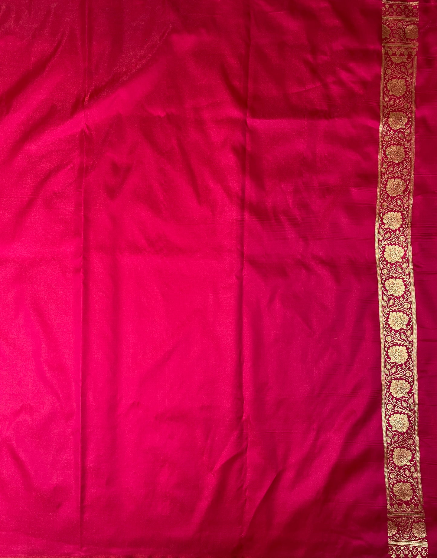 Pink Katan Banarasi Saree with Silver Zari Floral Weaving And Grand Pallu B0560ds
