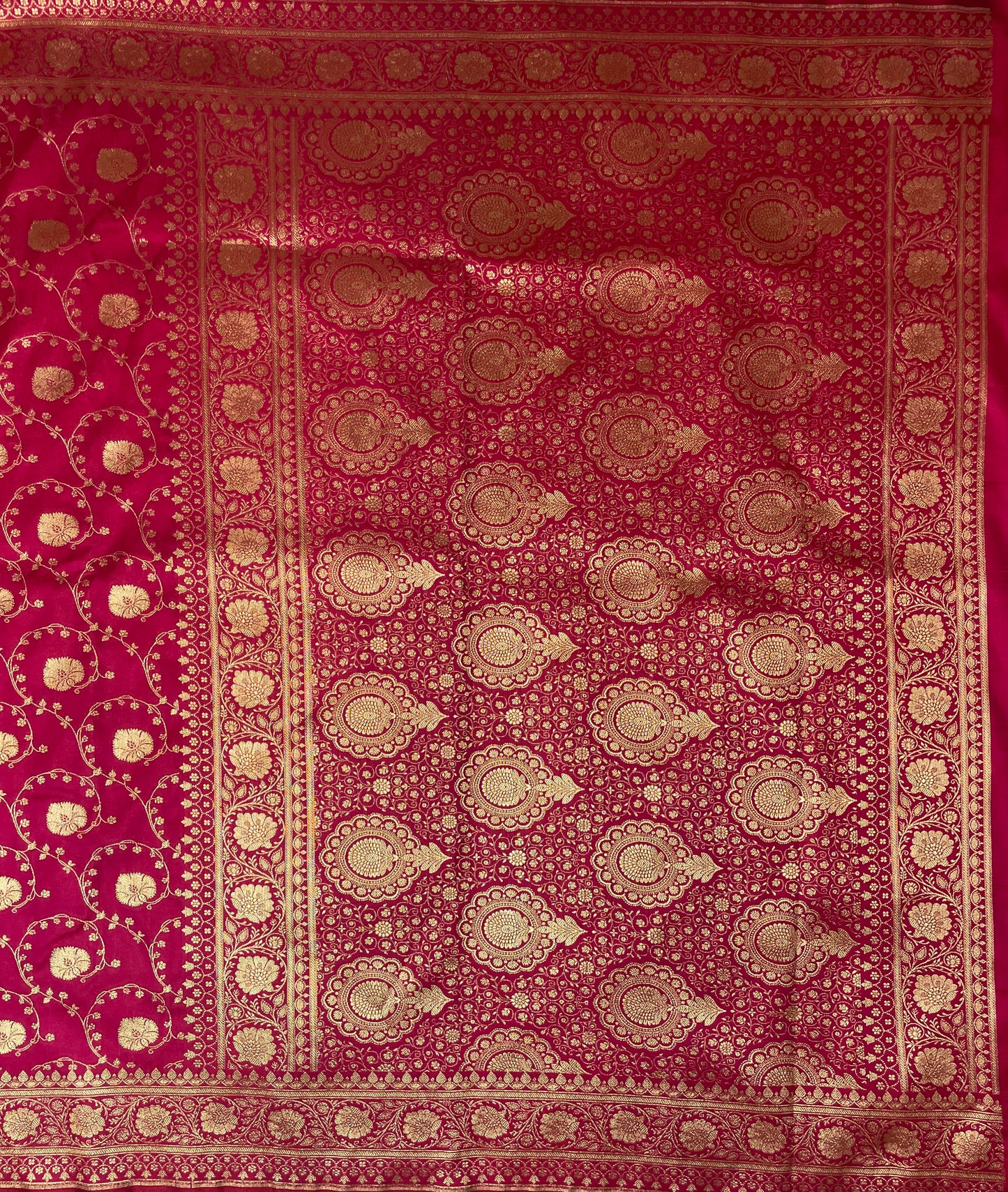 Pink Katan Banarasi Saree with Silver Zari Floral Weaving And Grand Pallu B0560ds