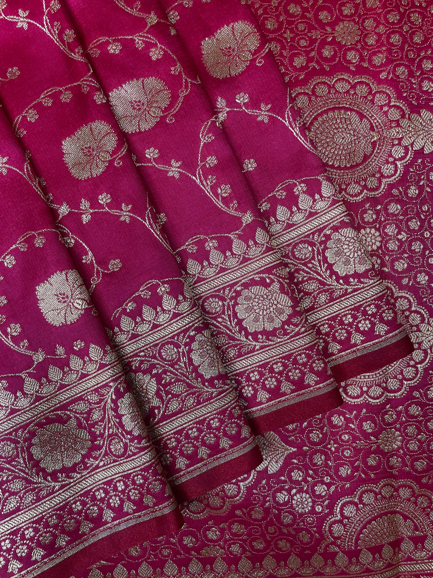 Pink Katan Banarasi Saree with Silver Zari Floral Weaving And Grand Pallu B0560ds