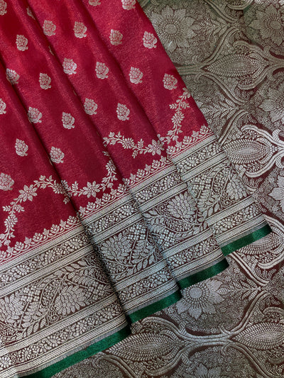 Maroon And Dark Green Katan Banarasi Saree with Silver Zari Floral Weaving And Grand Pallu B0579ds