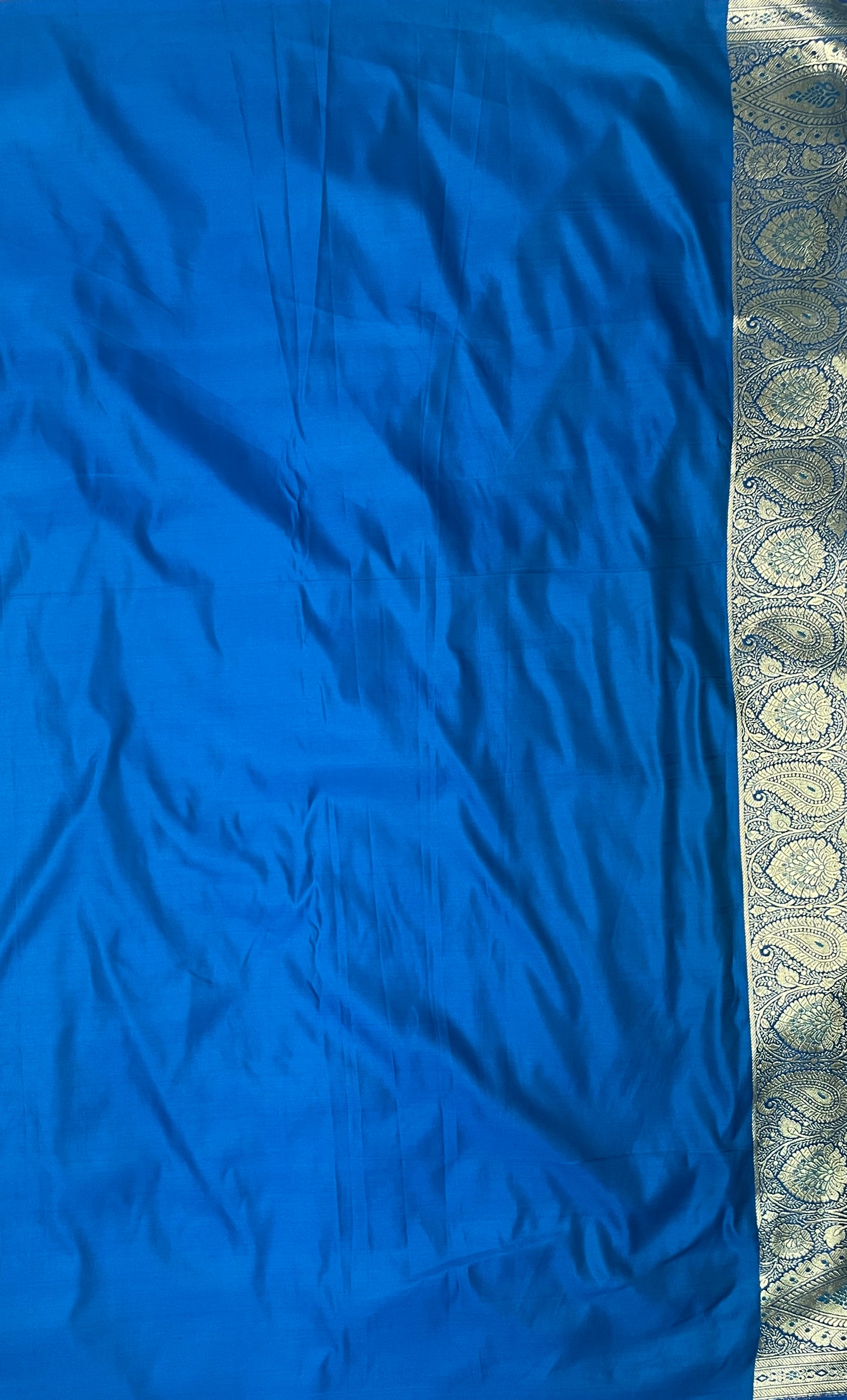 Dark Blue Katan Banarasi Saree with Silver Zari Floral Weaving And Grand Pallu B0572ds