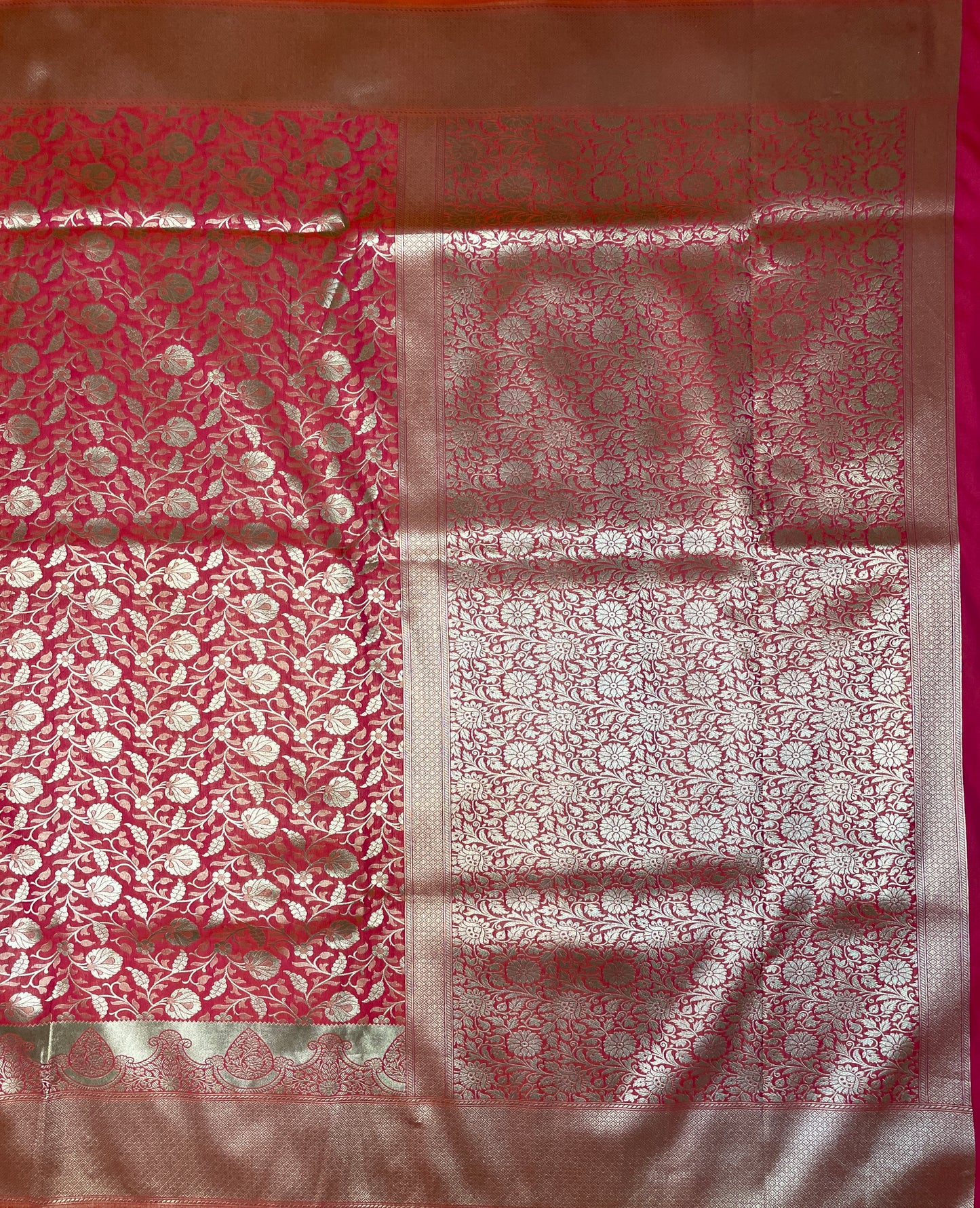 Pink Katan Banarasi Saree with Silver Zari Floral Weaving And Grand Pallu B05601ds