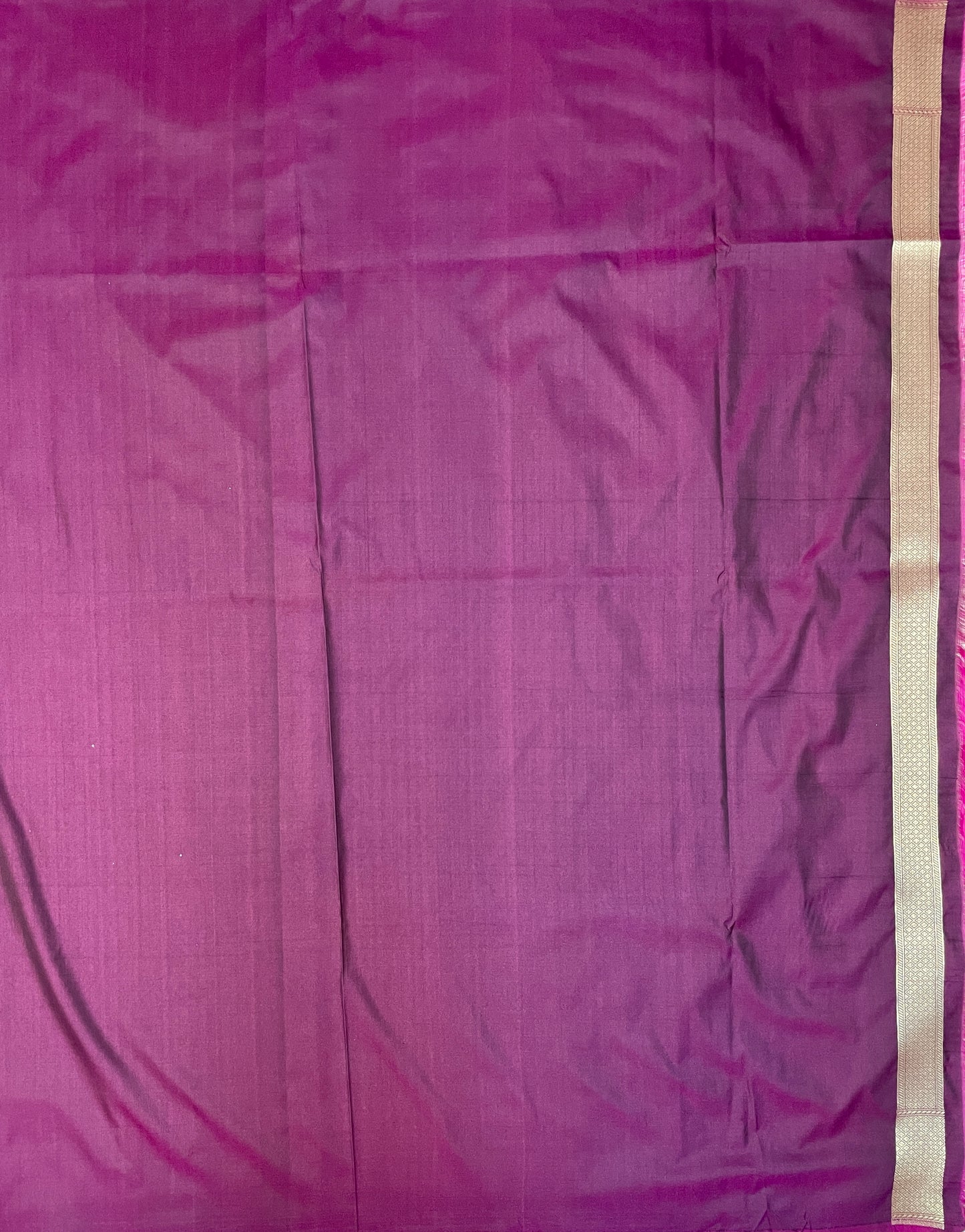 Dark Purple Katan Banarasi Saree with Silver Zari Floral Weaving And Grand Pallu B0602ds