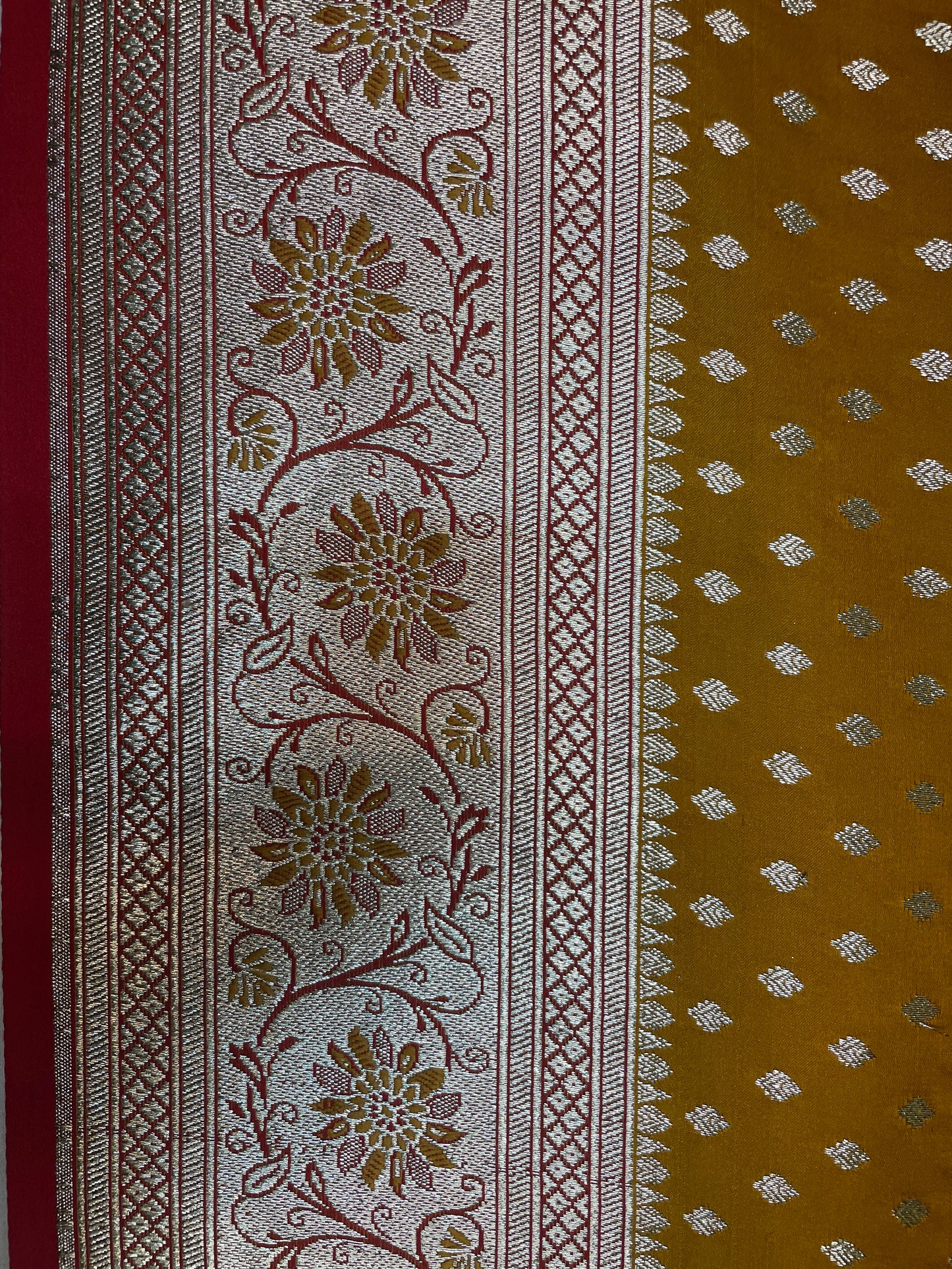 Yellow And Red Katan Banarasi Saree with Silver Zari Floral Weaving And Grand Pallu B0605ds