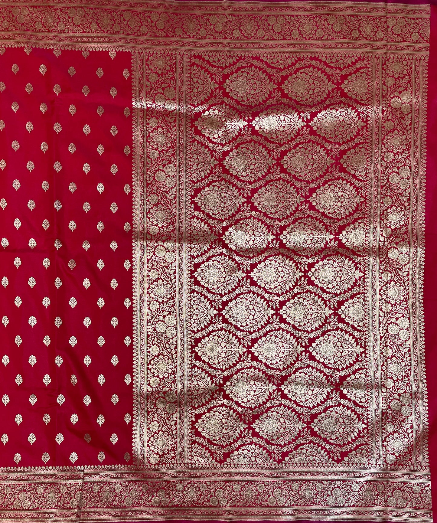 Pink Katan Banarasi Saree with Silver Zari Floral Weaving And Grand Pallu B0607ds