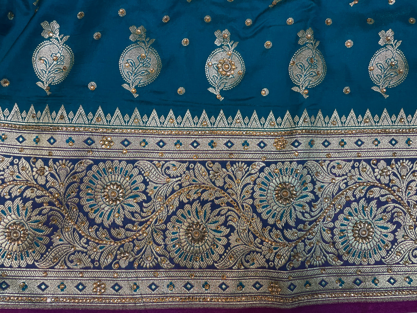 Teal Blue And Pink Katan Banarasi Saree with Silver Zari Floral Weaving And Grand Pallu B0621ds