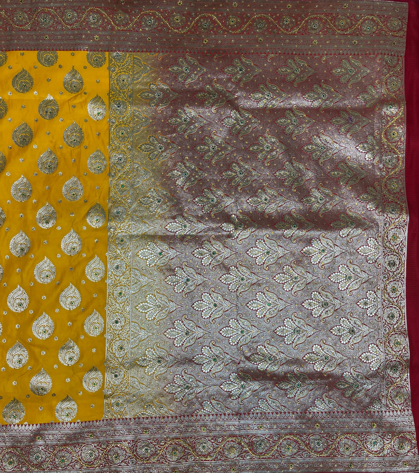 Yellow And Red Katan Banarasi Saree with Silver Zari Floral Weaving And Grand Pallu B0625ds