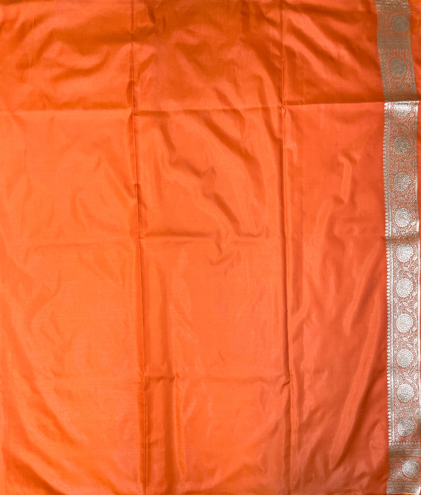 Orange Katan Banarasi Saree with Silver Zari Floral Weaving And Grand Pallu B0636ds