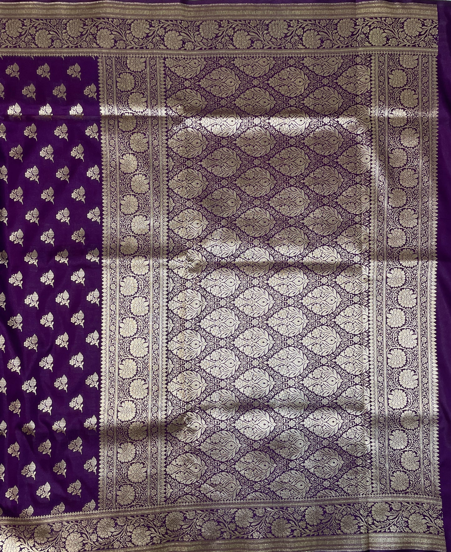 Purple Katan Banarasi Saree with Gold Zari Floral Weaving And Grand Pallu B0666ds