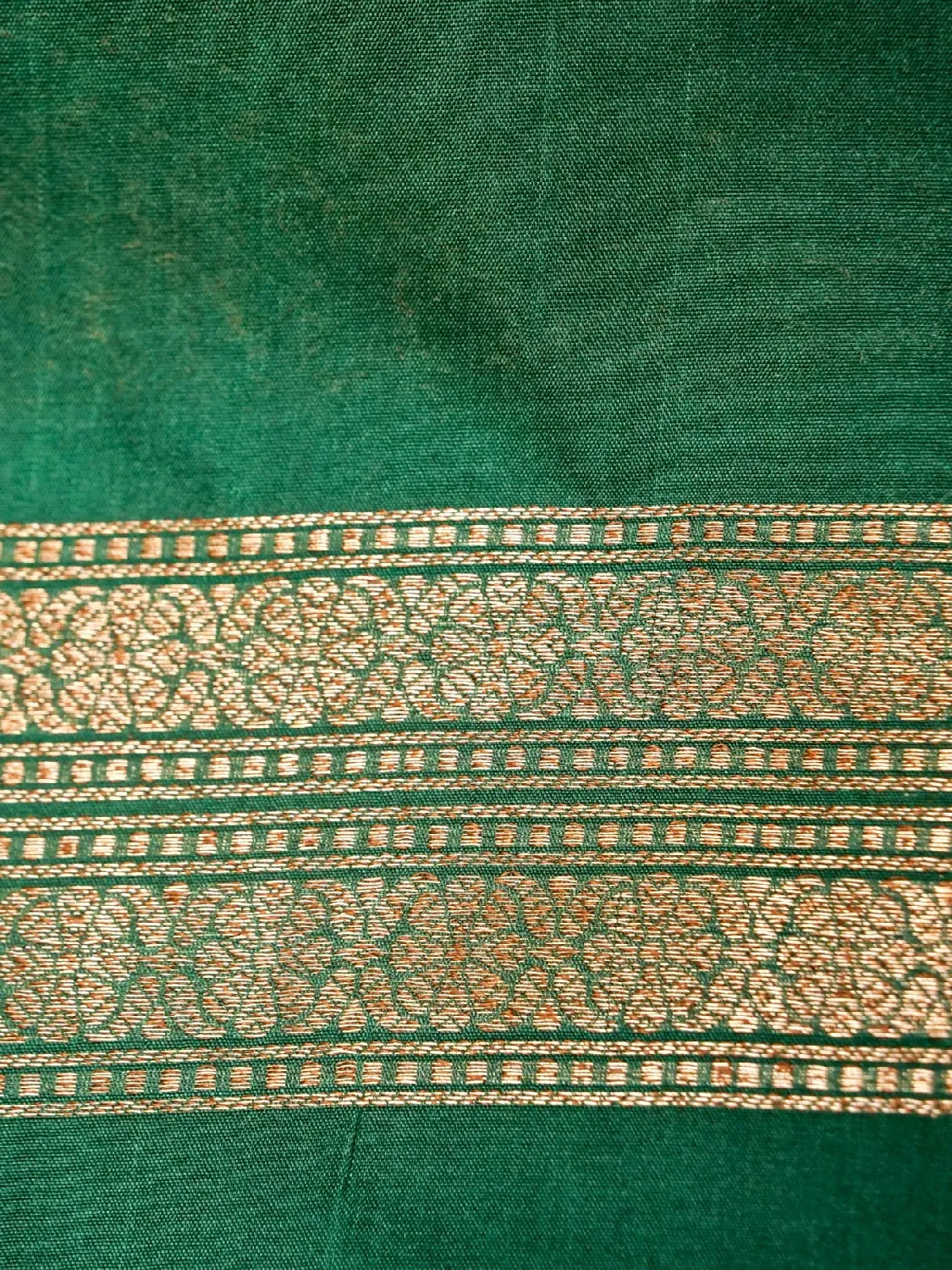 Regal Emerald Green Banarasi Katan Silk Saree with Rich Gold Zari Brocade DSK0069