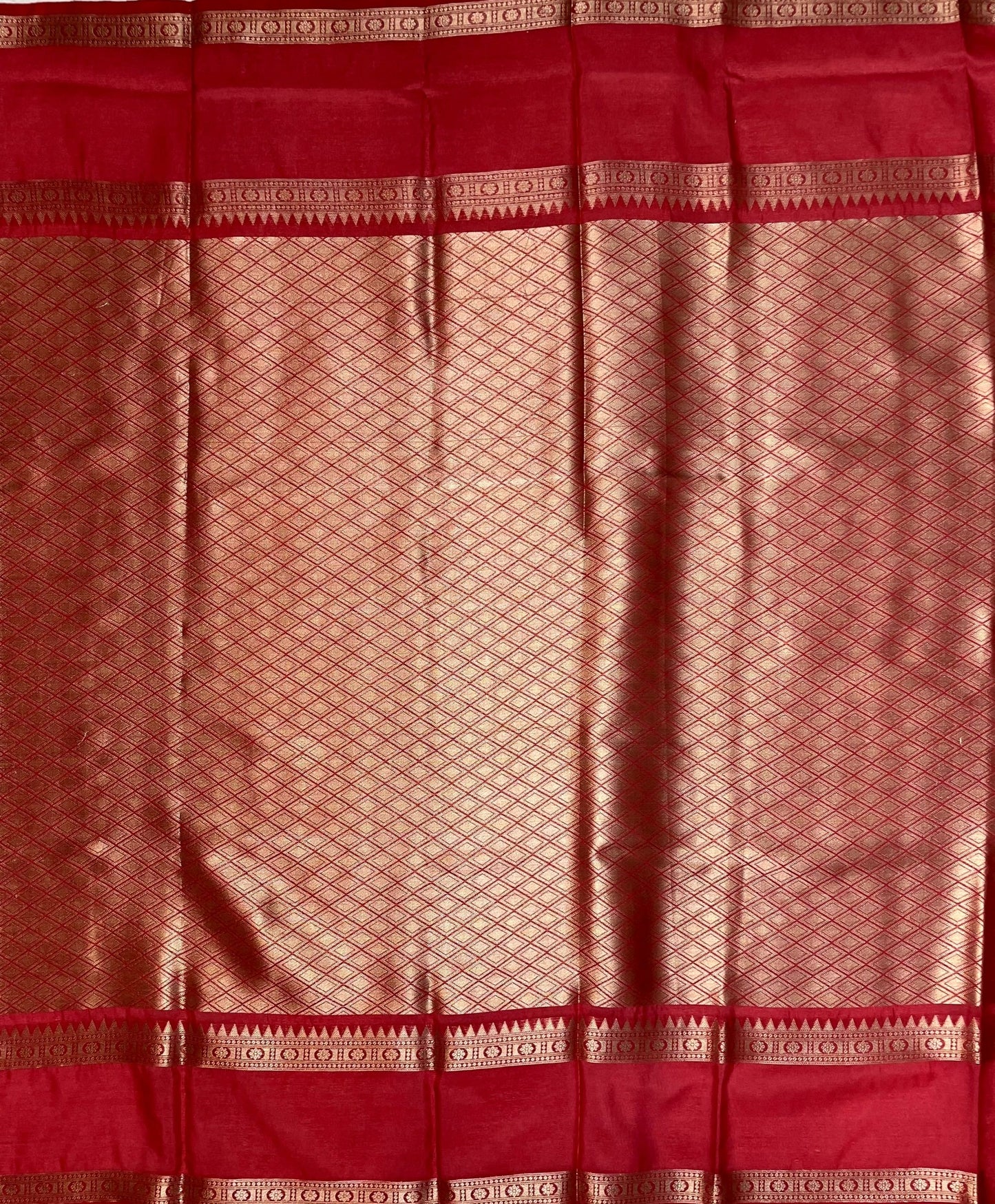 Red and Black Georgette Silk with Zari Stripes Design b0038ds