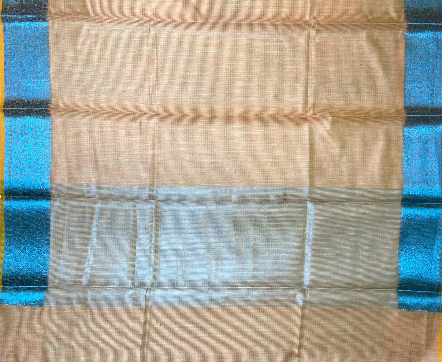 Fancy Raw Silk Saree with Intricate Contrast Border Design b0108ds