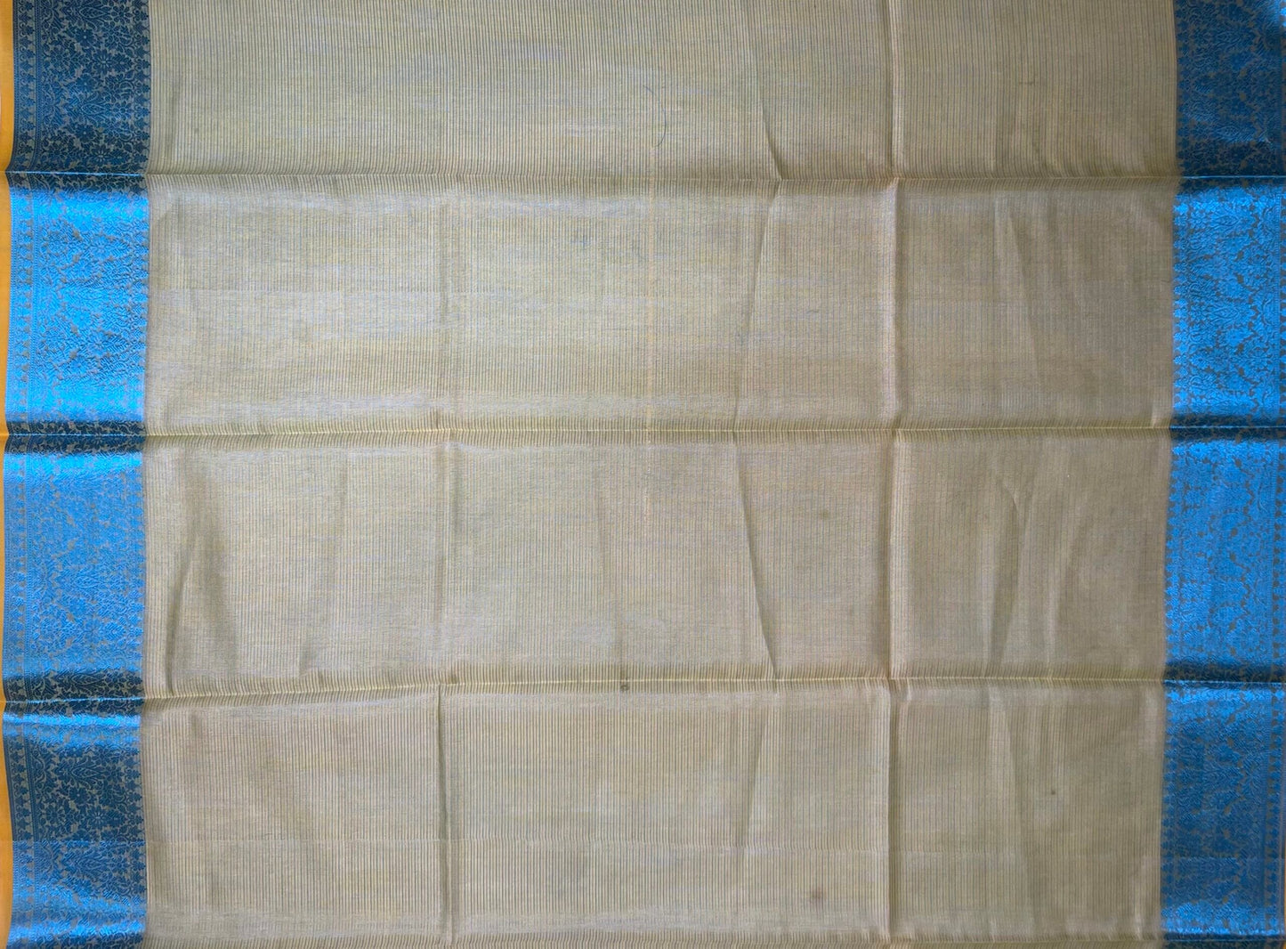 Fancy Raw Silk Saree with Intricate Contrast Border Design b0108ds