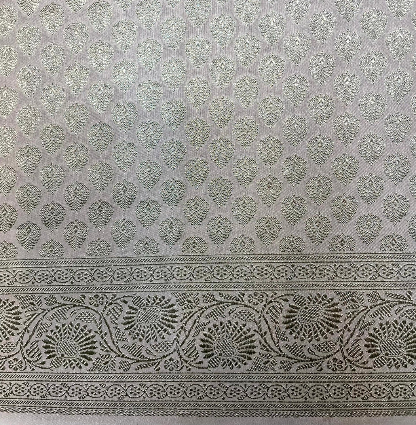 Katan Brocade with Zari and Allover Butti Design b0118ds