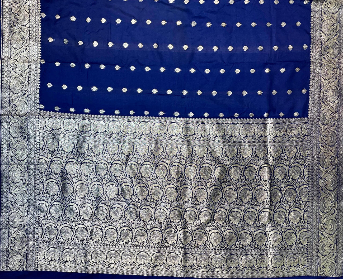 Blue Banaras Georgette Silk with Body Butta and Intricate Border Pallu Design b0130ds