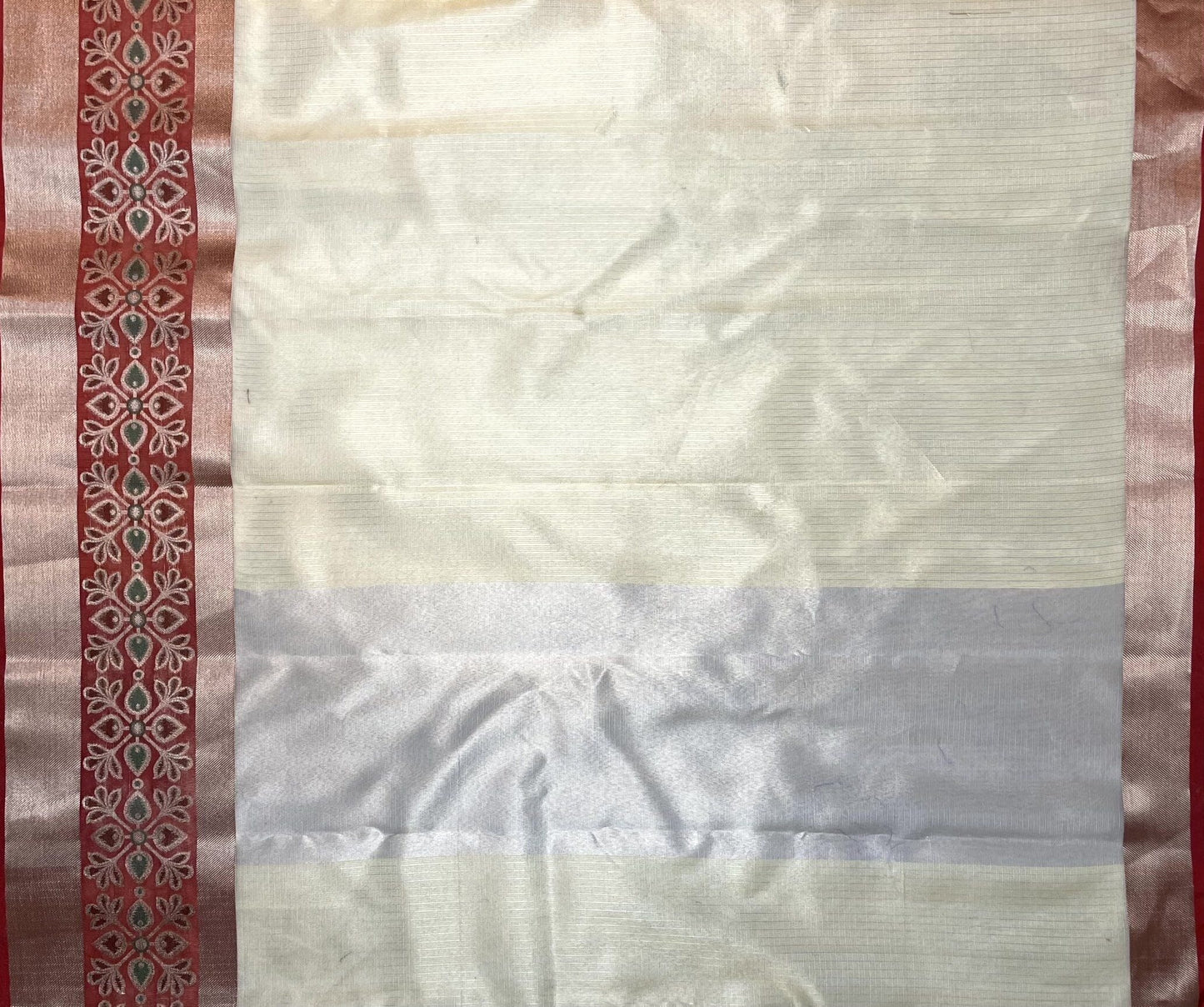 Cream Kota Checks Weave Saree with Body Pallu and Floral Border Design b0131ds