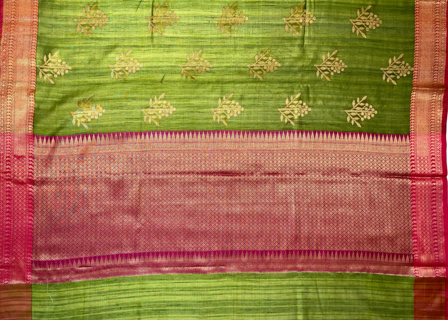 Green Banaras Fancy Khadi Zari Border Body Butta and Pallu Design b0171ds
