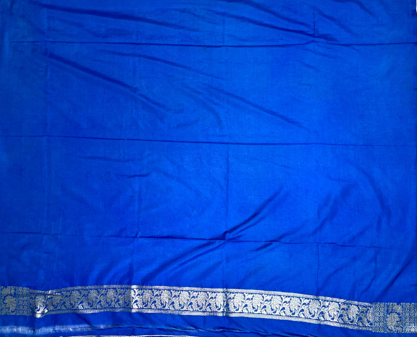 BlueBanaras Georgette with Half and Half Dyed Body and Intricate Border Pallu Design b0181ds