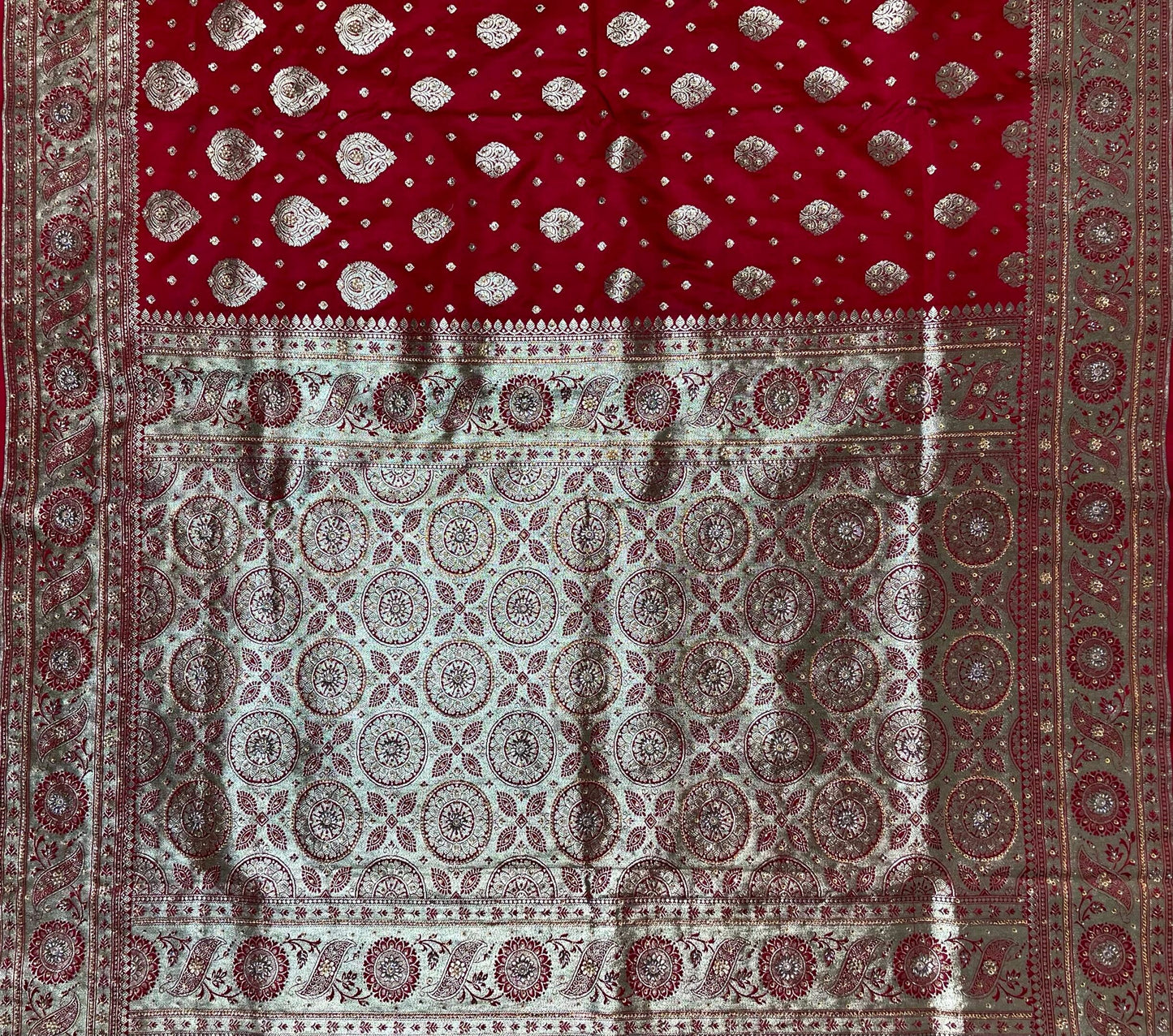 Tomato Red Banaras Katan Silk Saree with Body Butti and Stone Work Design b0202ds