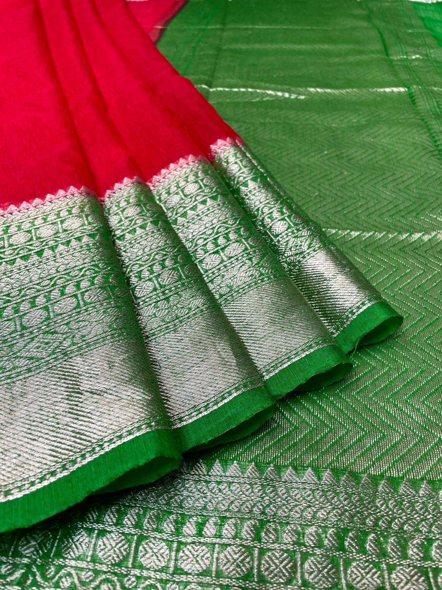Pink and Green Banaras Linen Saree with Intricate Border and Pallo Design b0209ds