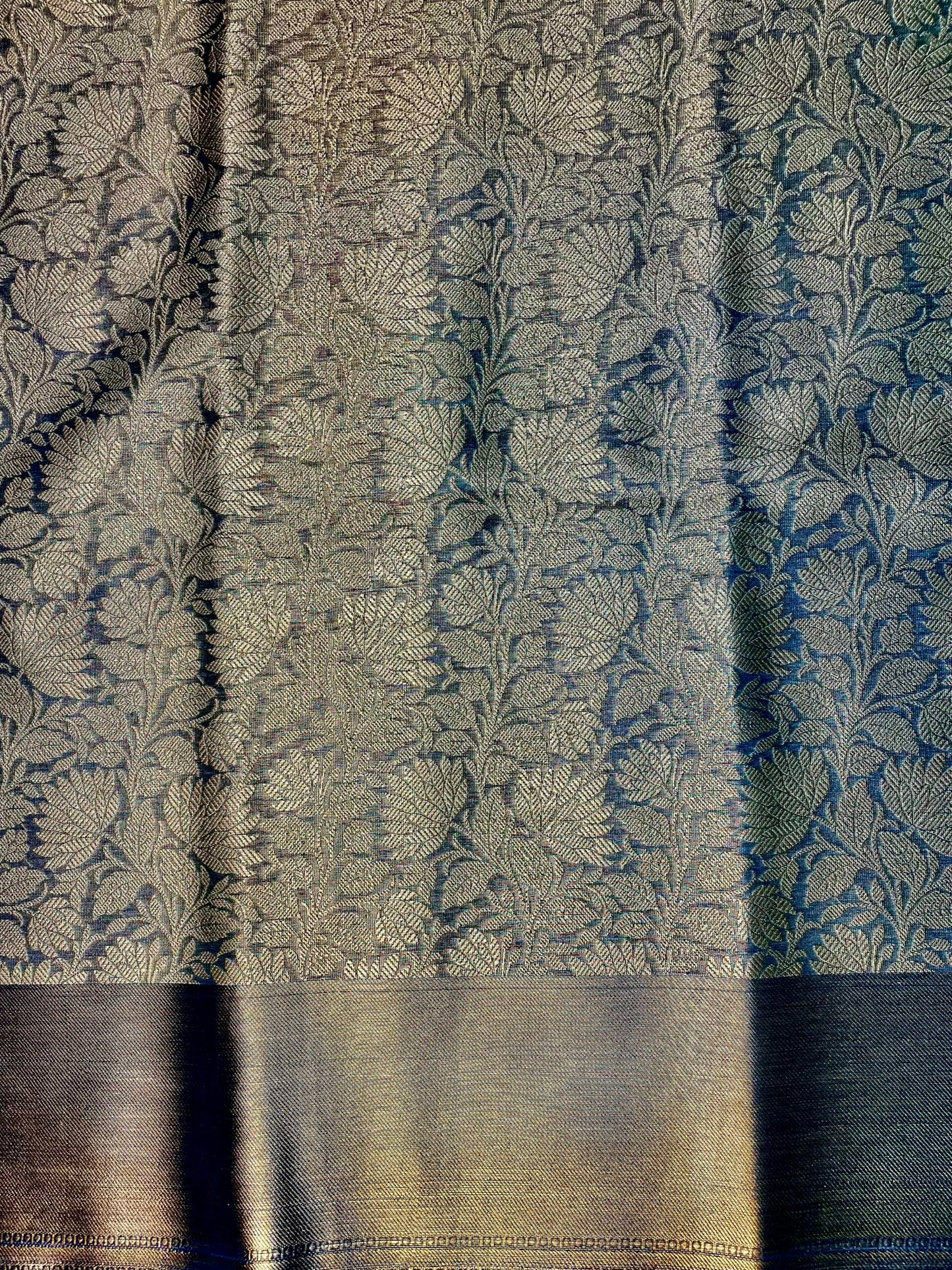 Banaras Tissue Saree with Intricate Kanchivaram Brocade Body and Border Design b0212ds