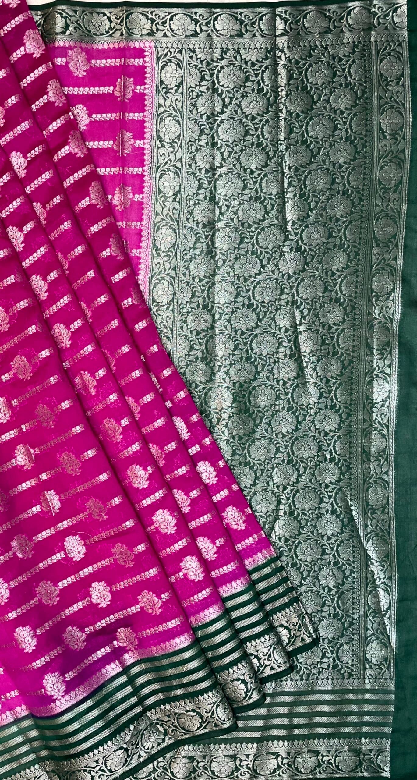 Rani Pink and Green Banaras Georgette with Body Border and Pallu Design b0274ds