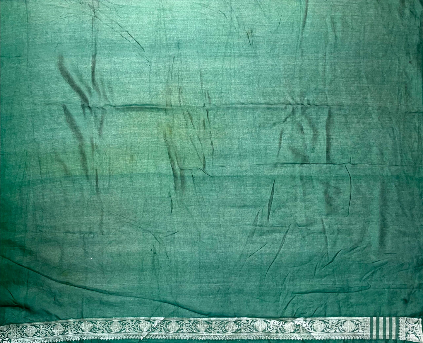 Rani Pink and Green Banaras Georgette with Body Border and Pallu Design b0274ds
