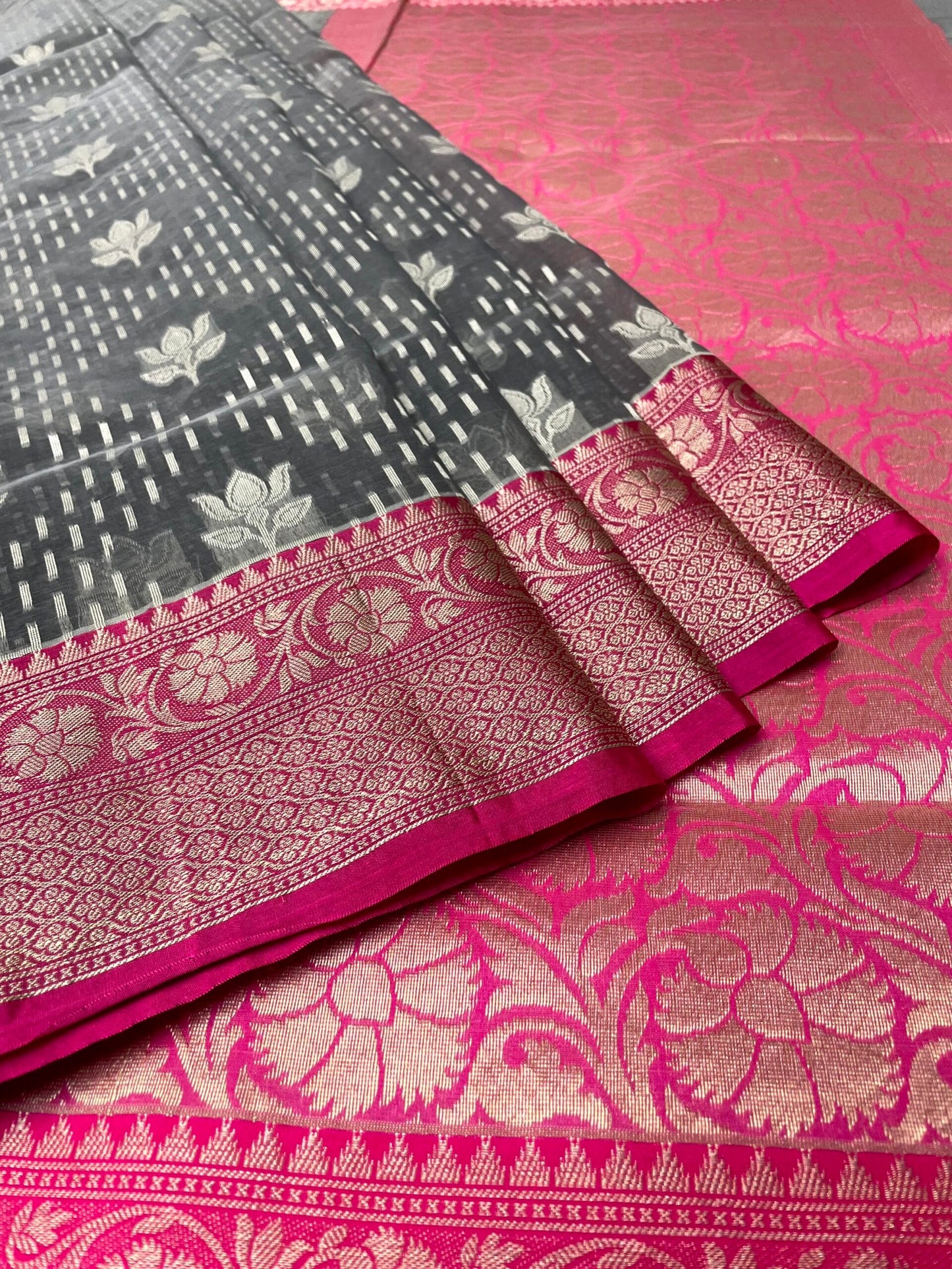 Pink and Grey Organza Saree with Contrast Border and Allover Geometrical Body Design b0282ds