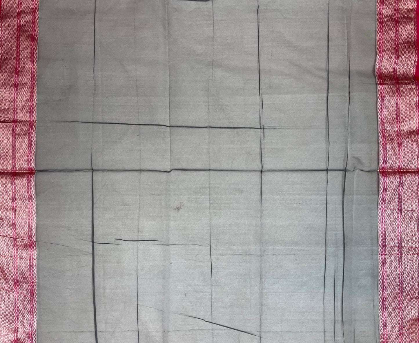 Pink and Grey Organza Saree with Contrast Border and Allover Geometrical Body Design b0282ds
